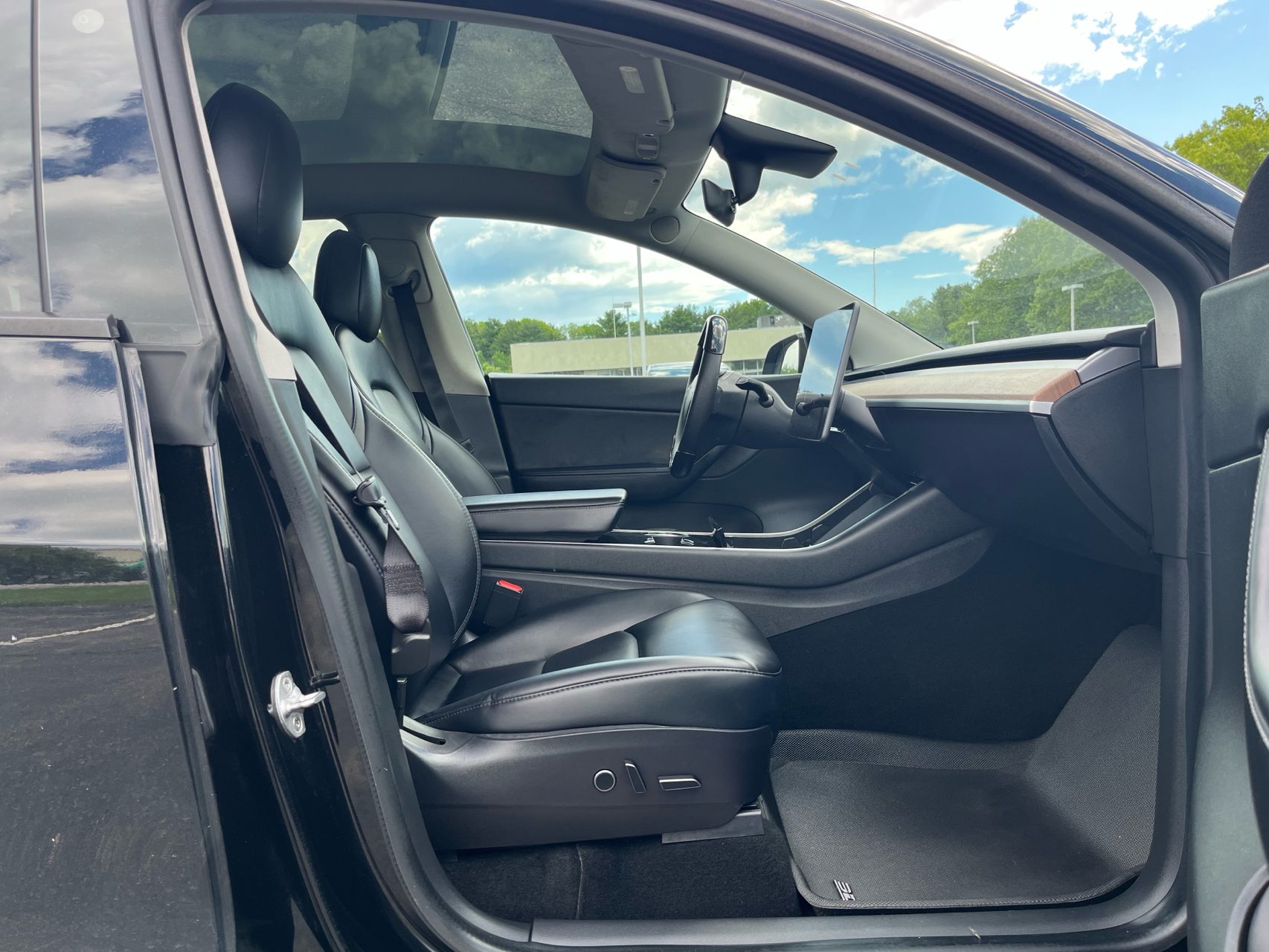 2021 Tesla Model Y Long Range - Photo 13