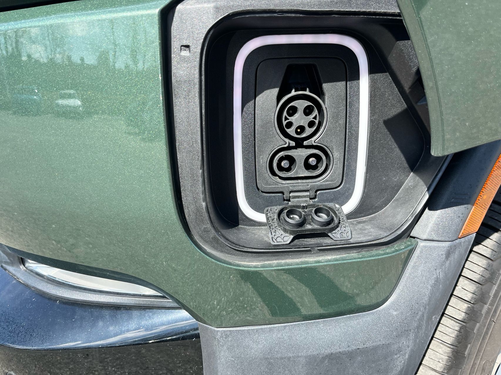 2024 Rivian R1S Adventure - Photo 14