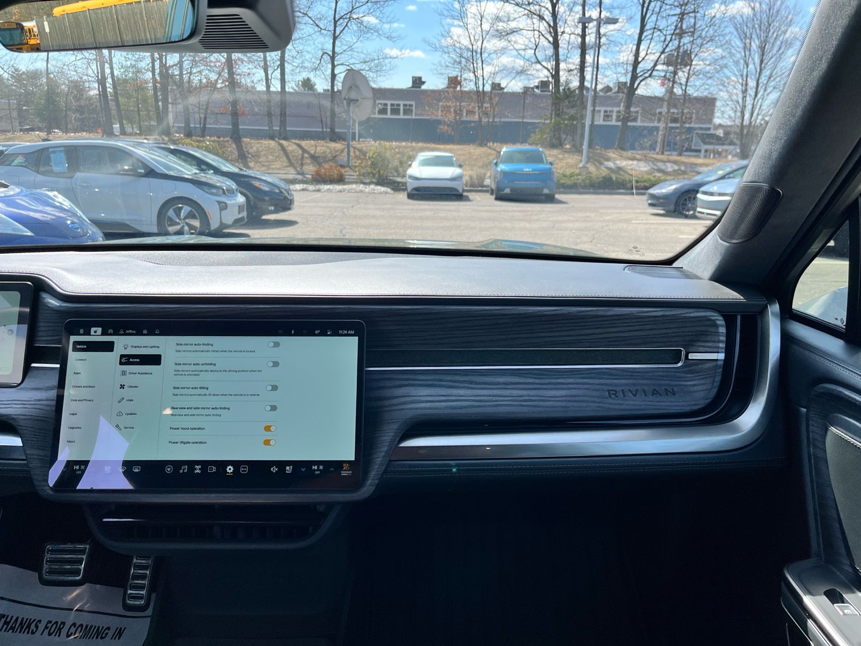 2024 Rivian R1S Adventure - Photo 24