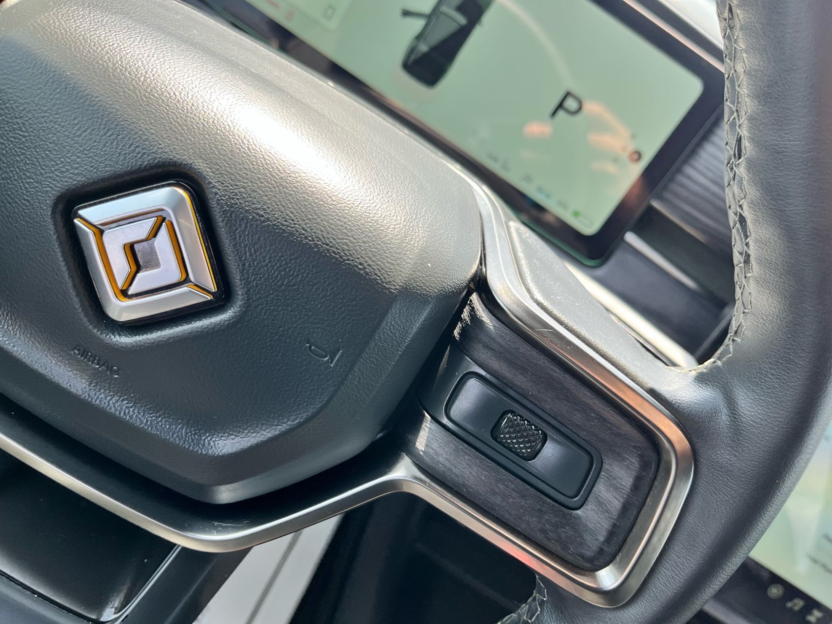 2024 Rivian R1S Adventure - Photo 23