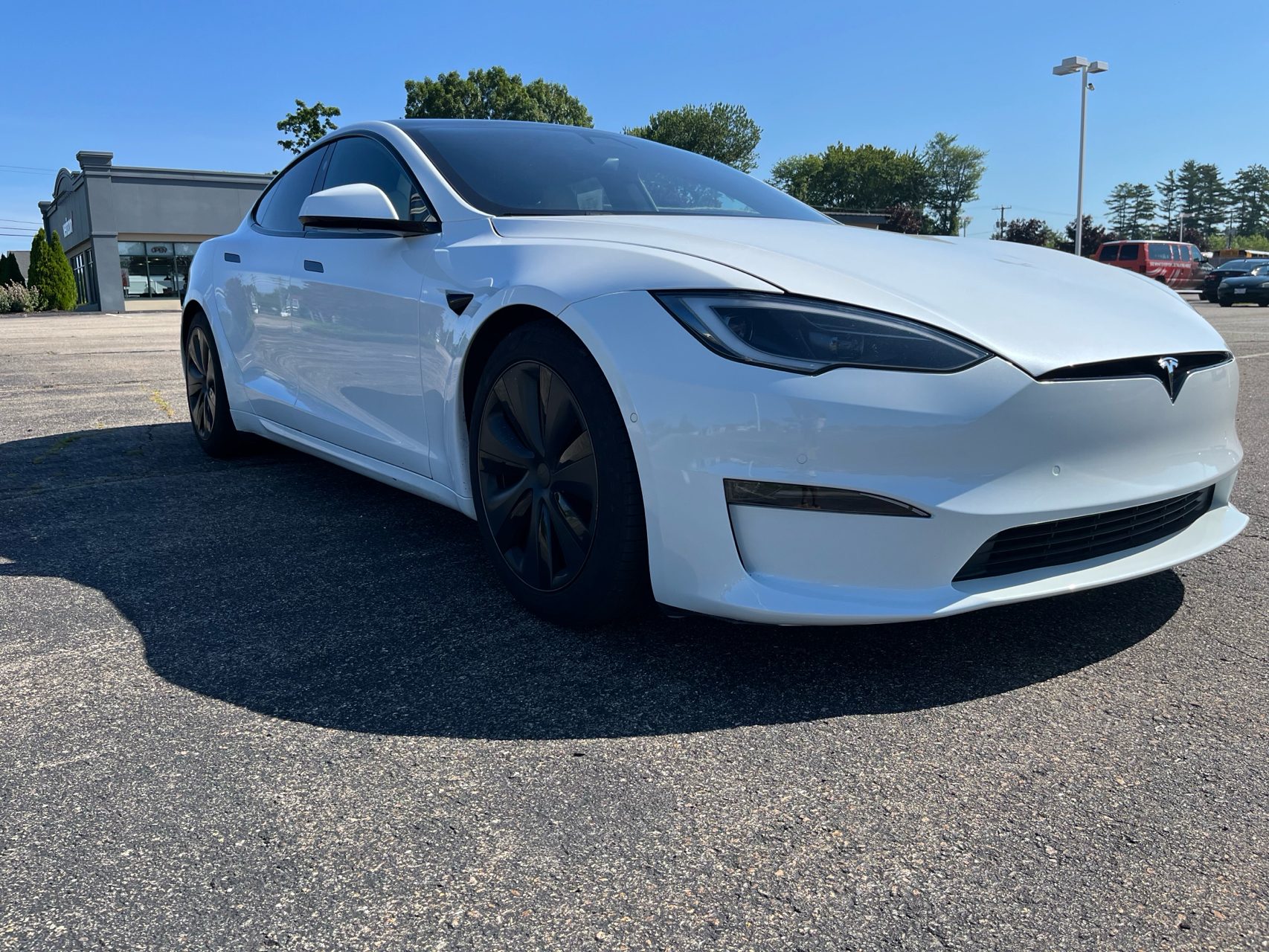 View vehicle photo 7