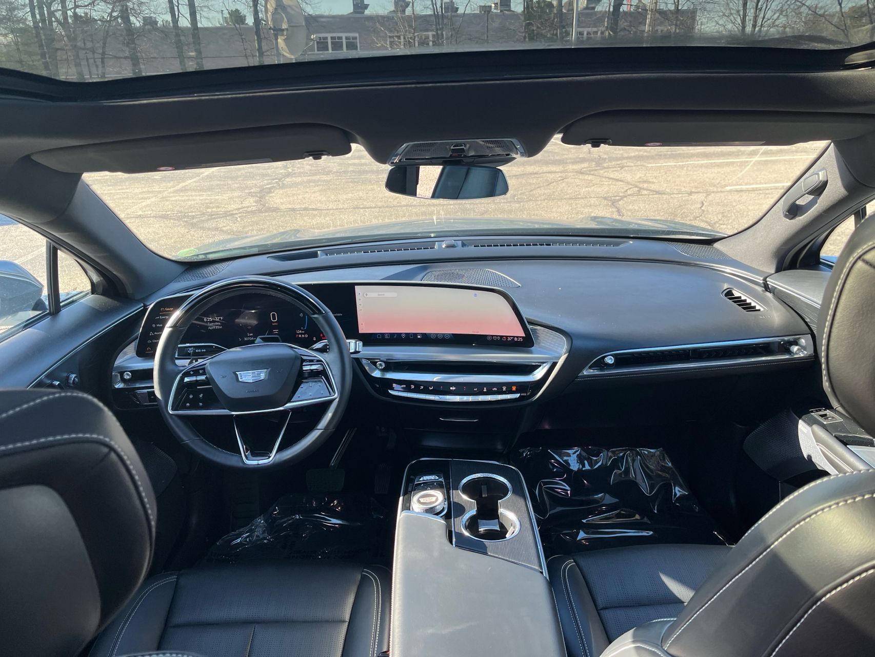2024 Cadillac LYRIQ Luxury 2 - Photo 16