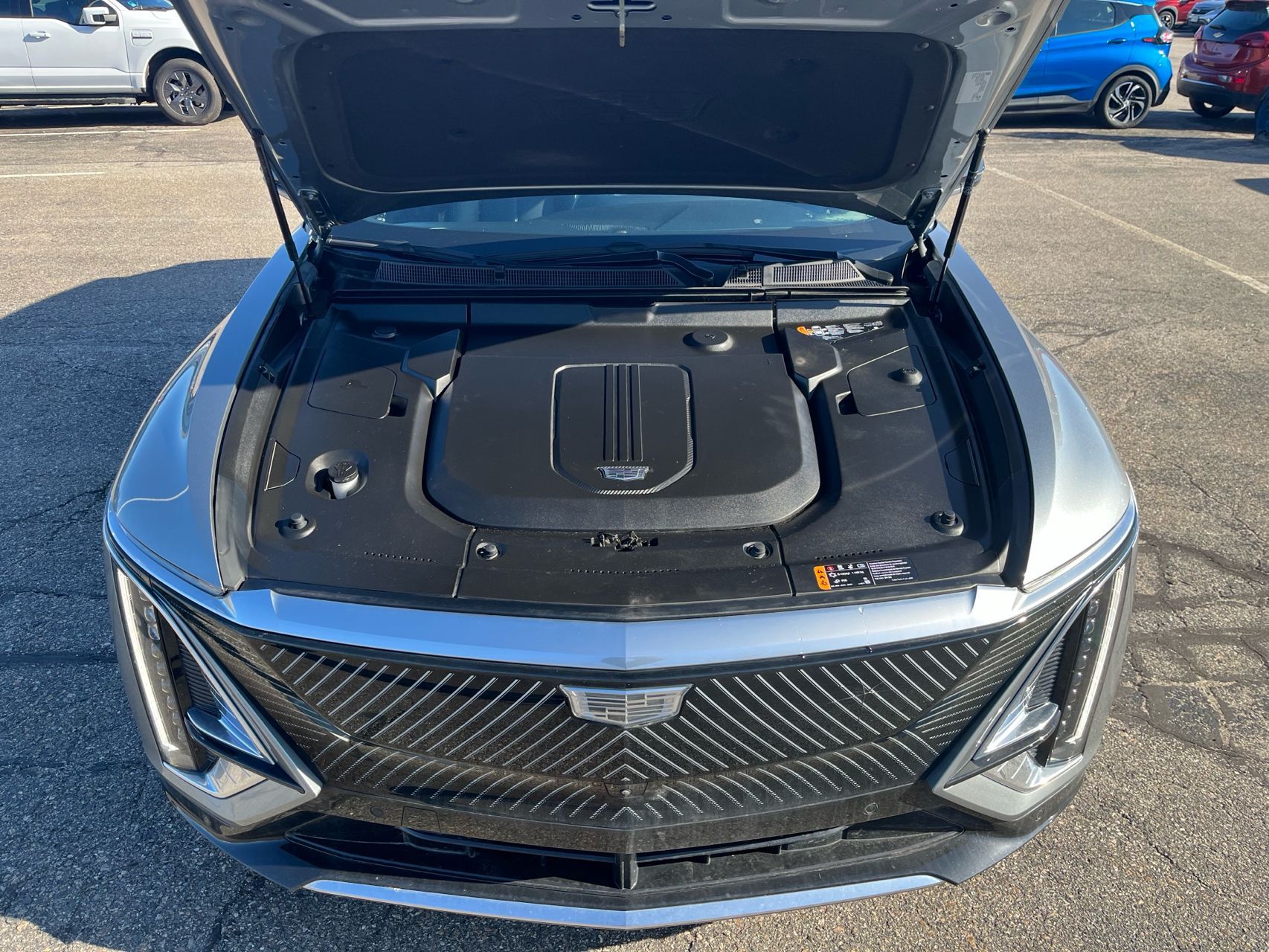 2024 Cadillac LYRIQ Luxury 2 - Photo 10