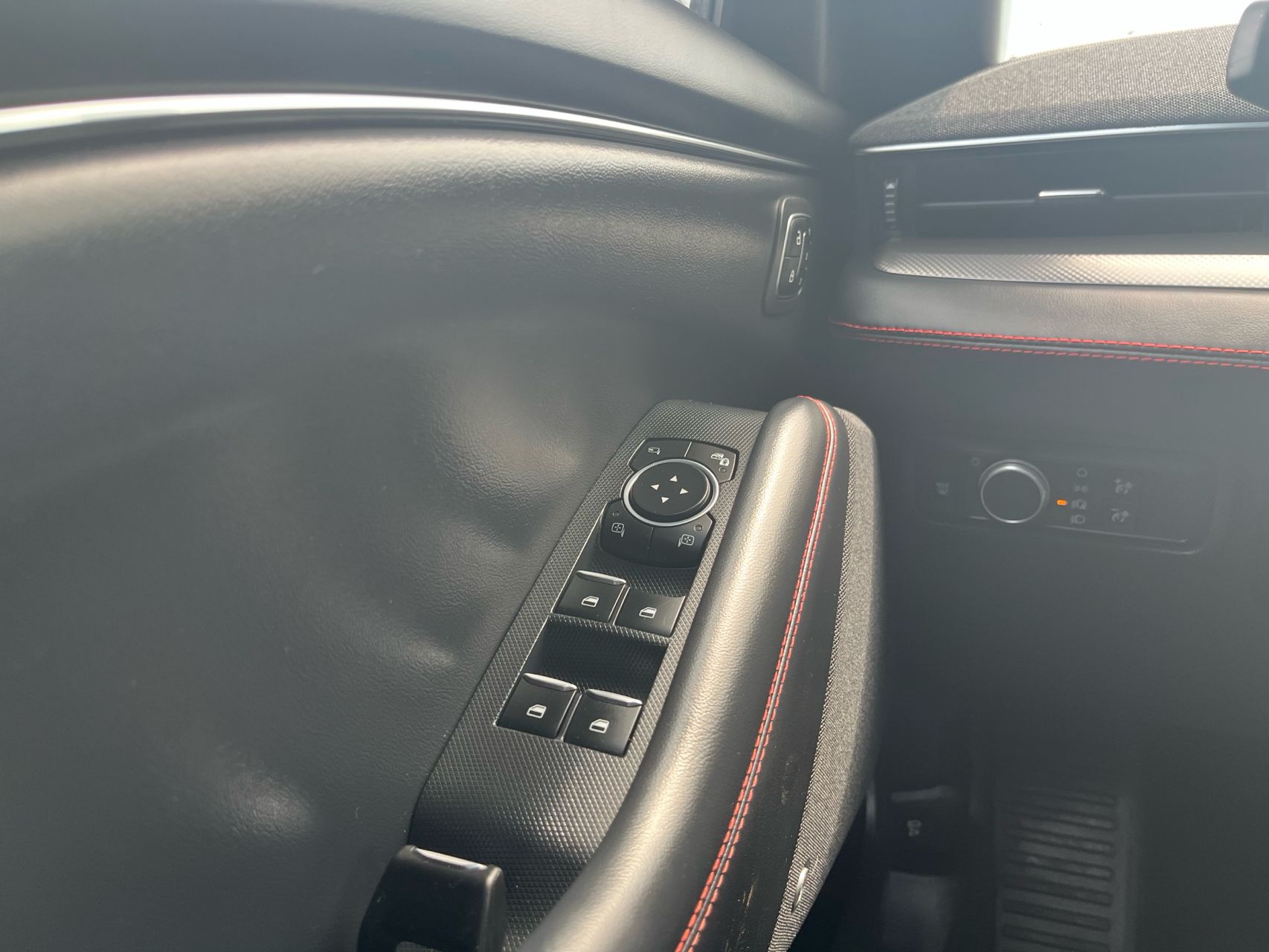 2021 Ford Mustang Mach-E Premium AWD First Edition - Photo 21