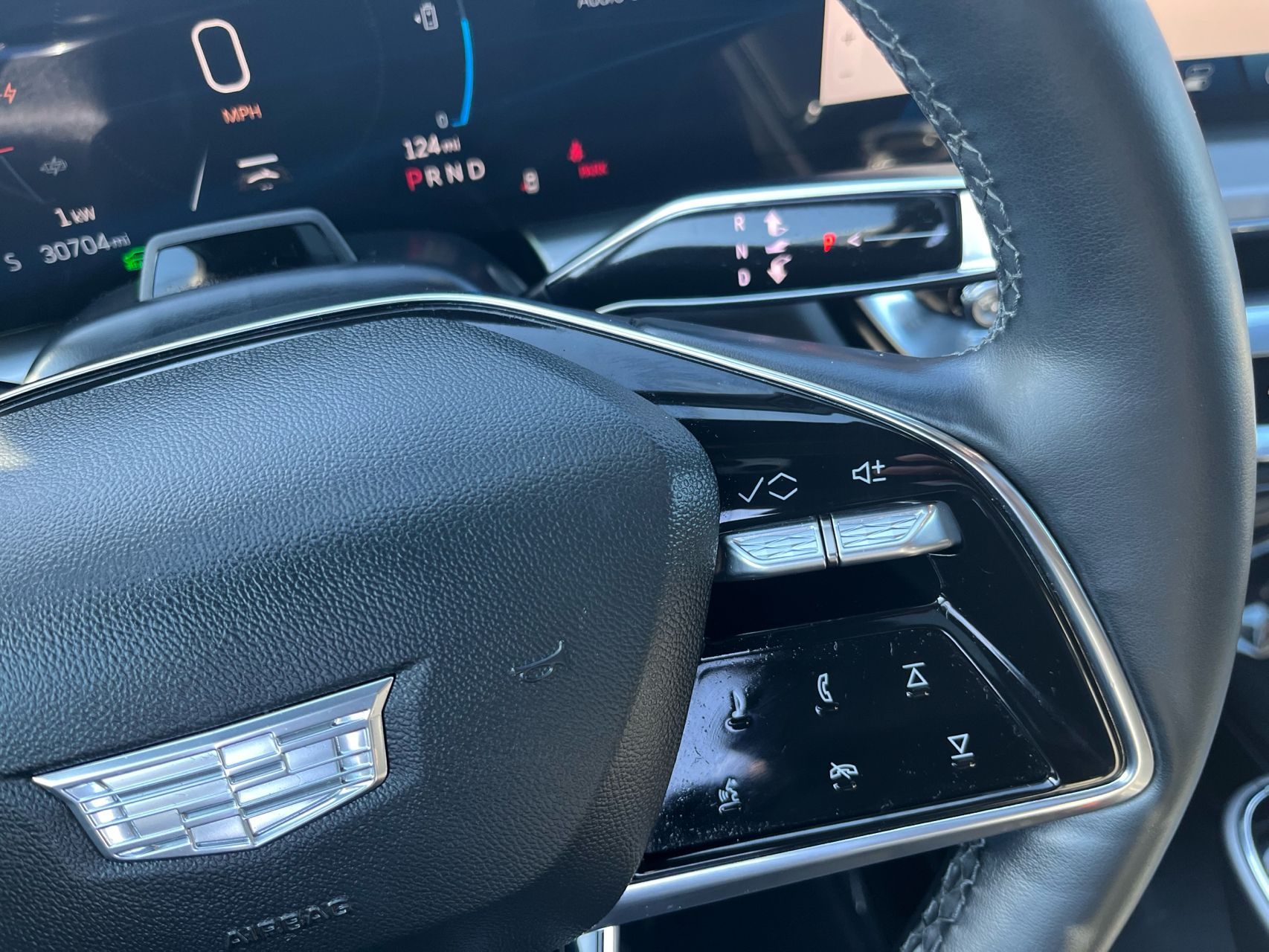 2024 Cadillac LYRIQ Luxury 2 - Photo 19