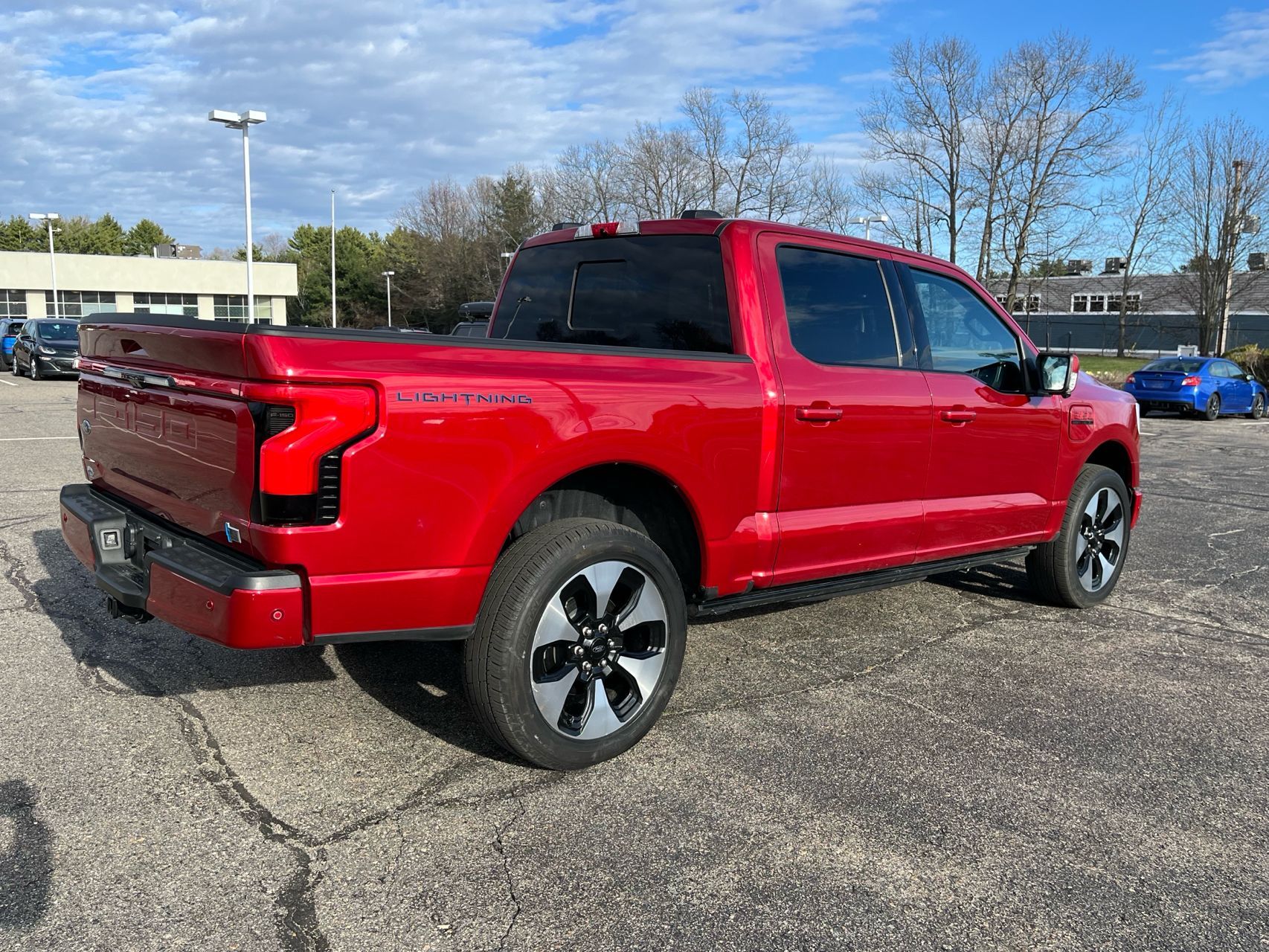 2023 Ford F-150 Lightning Platinum - Photo 7