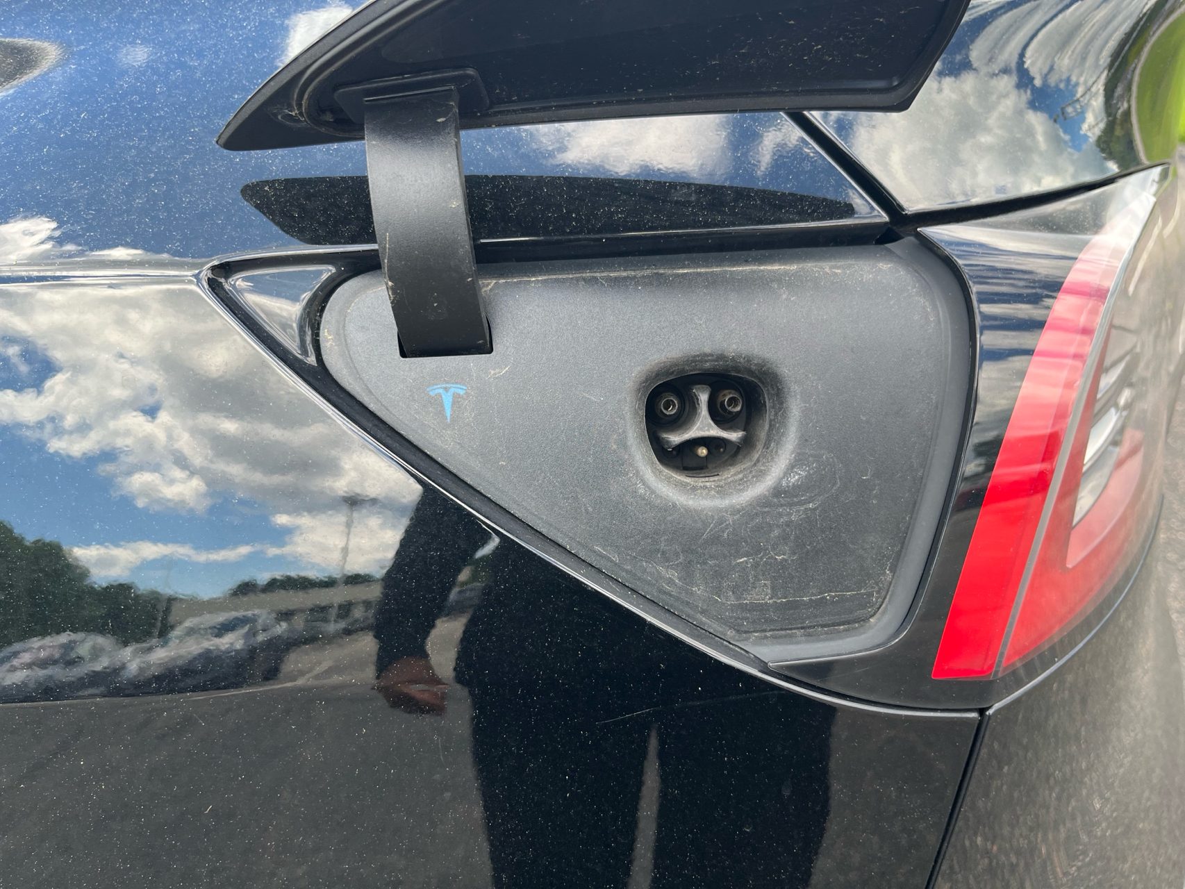 2021 Tesla Model Y Long Range - Photo 11