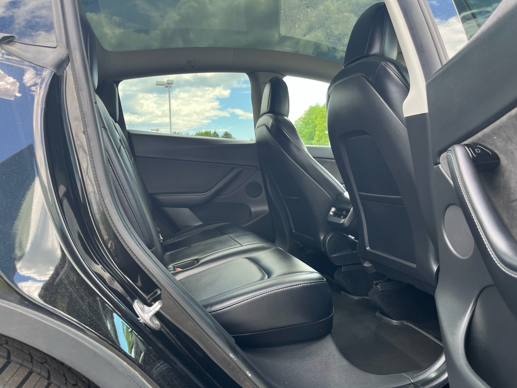 2021 Tesla Model Y Long Range - Photo 12