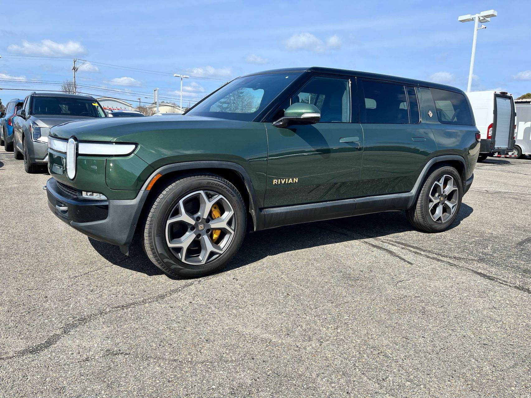 2024 Rivian R1S Adventure - Photo 29