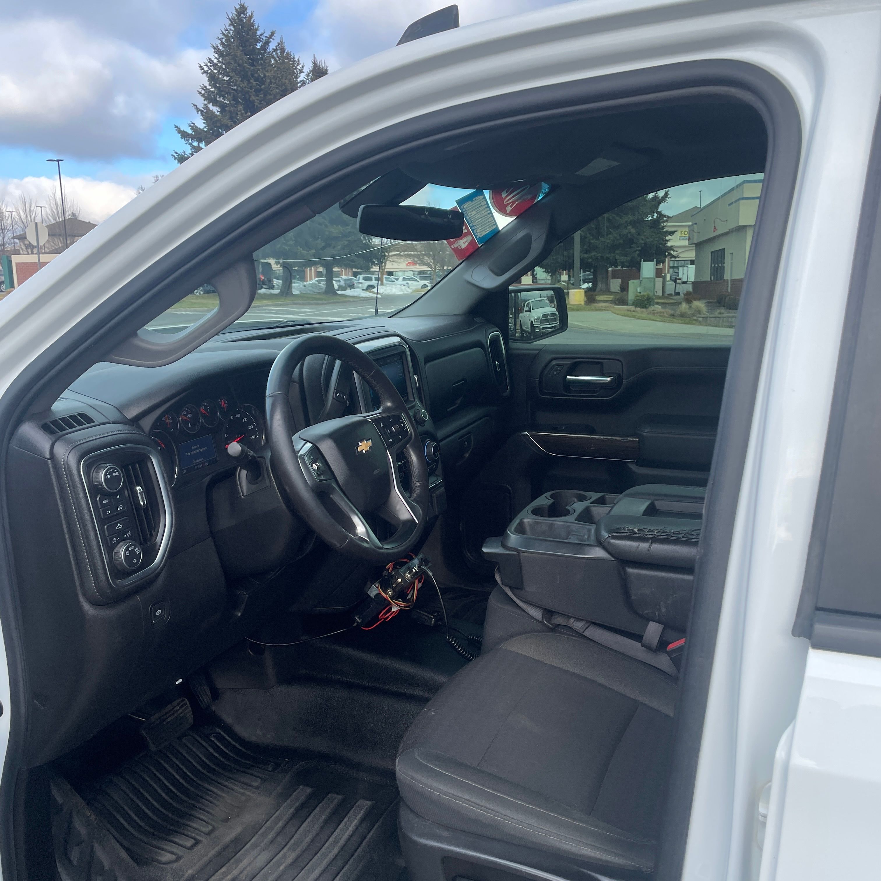 2020 Chevrolet Silverado 1500 LT - Photo 10