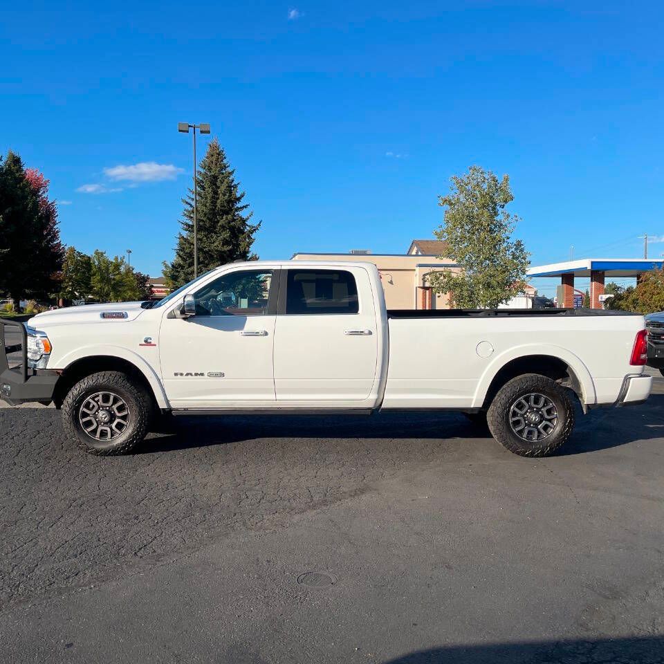 2019 Ram 3500 Laramie Longhorn photo 3