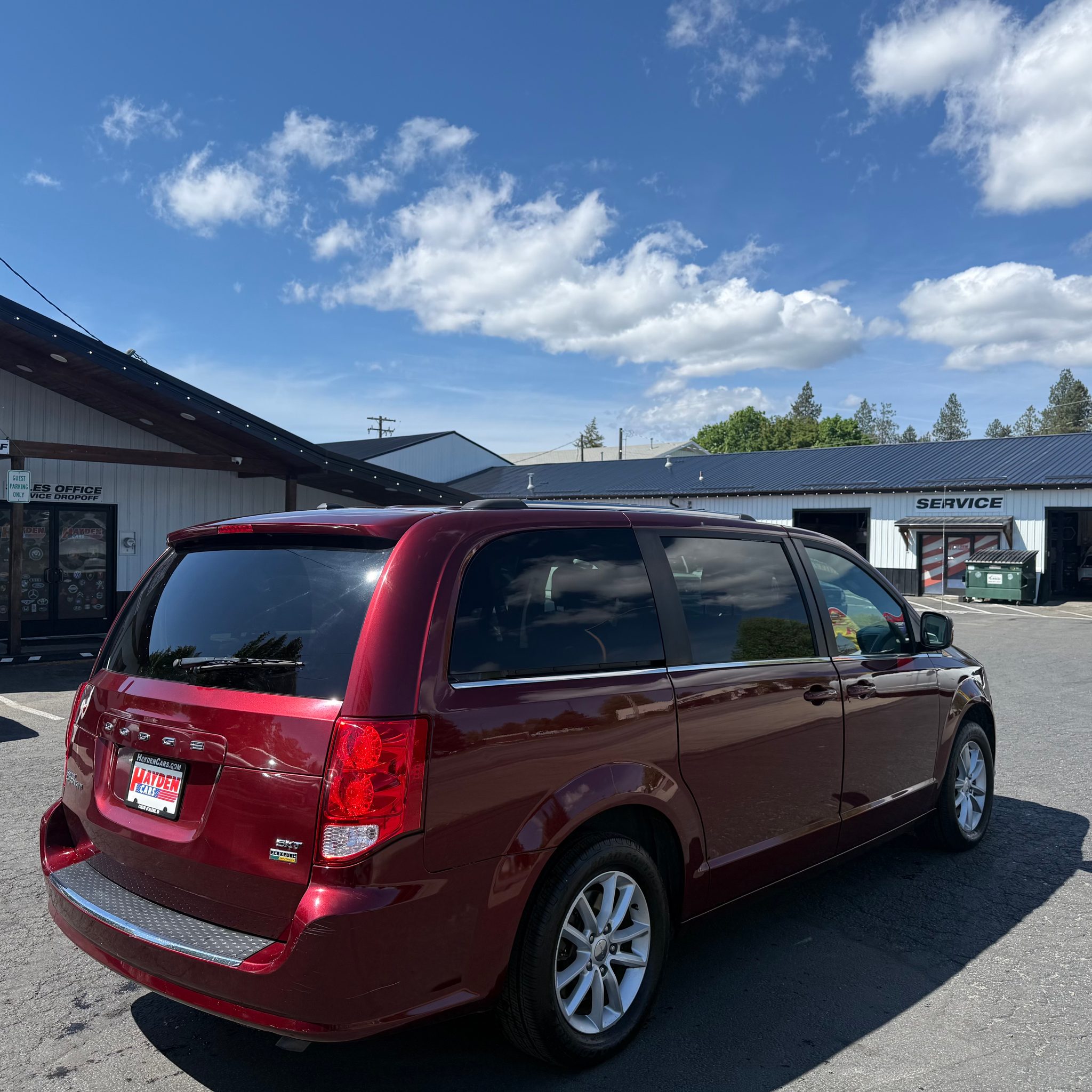 Used 2019 Dodge Grand Caravan SXT MINIVAN 4D 2C4RDGCG5KR564832