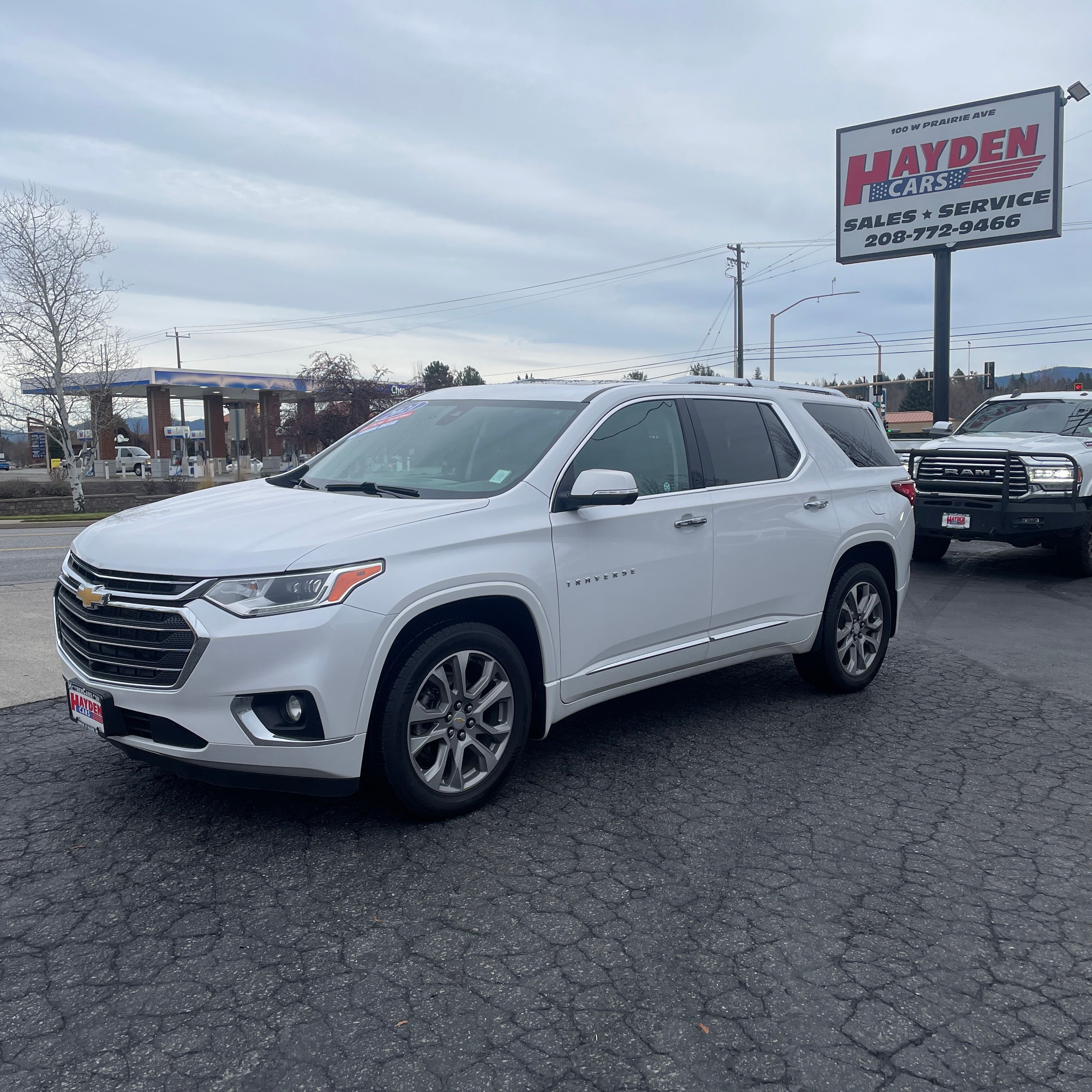 2021 Chevrolet Traverse Premier's photo