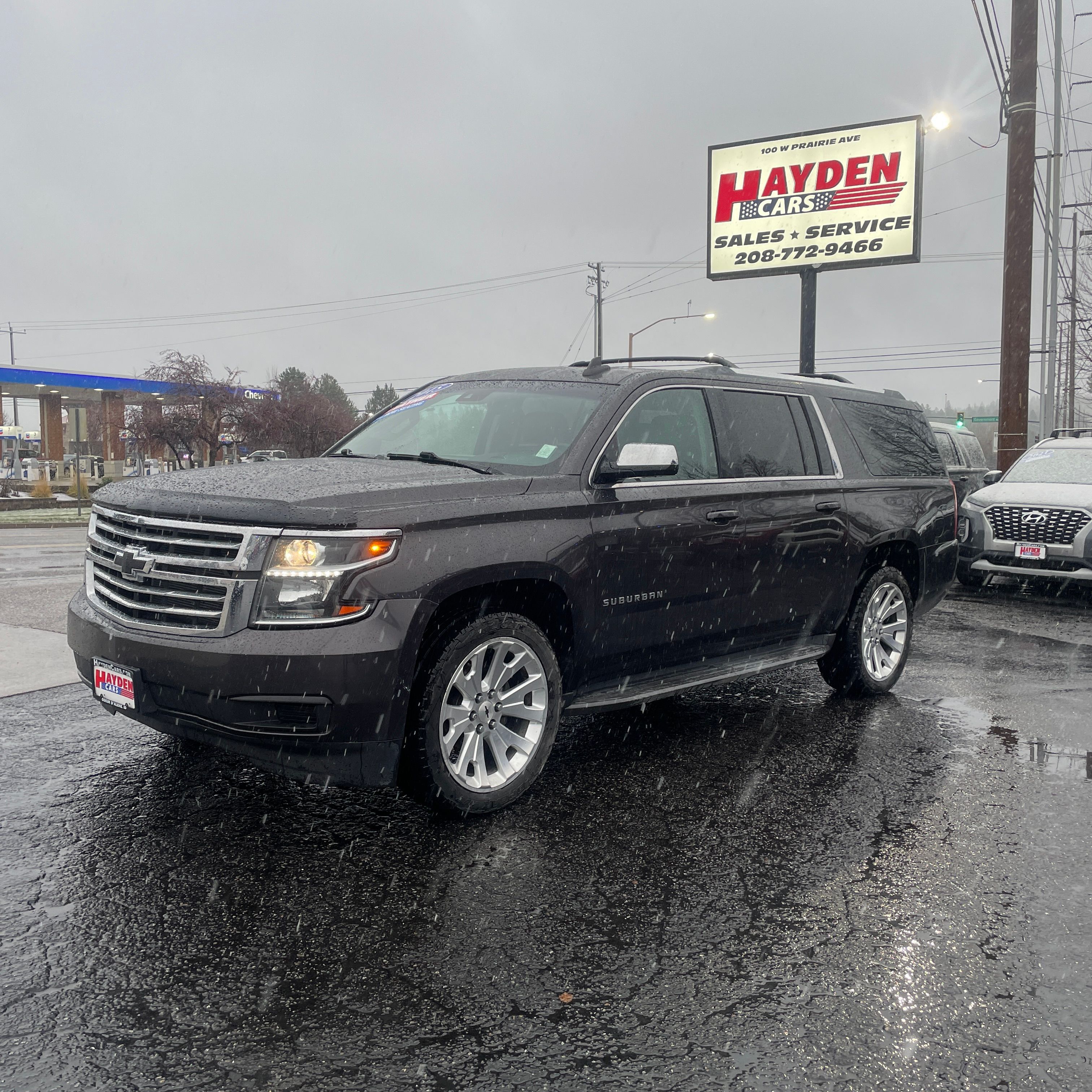 2015 Chevrolet Suburban LT's photo