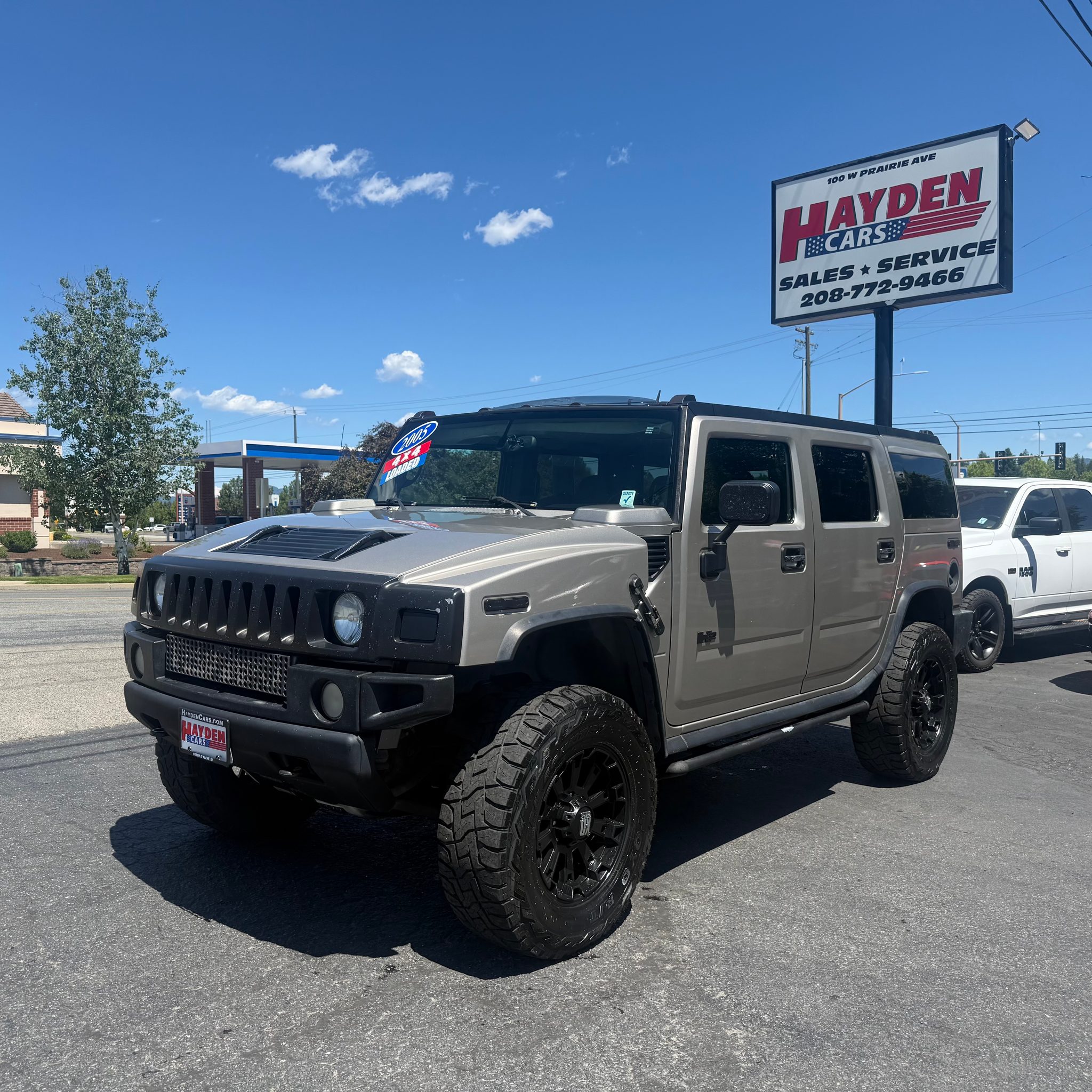 2005 Hummer H2 SUV's photo