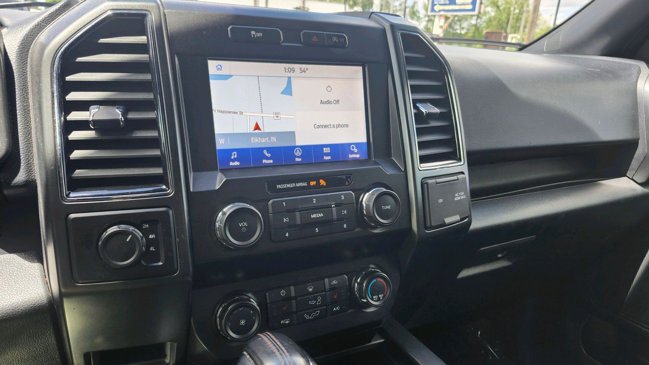 2015 Ford F-150 XLT photo 61