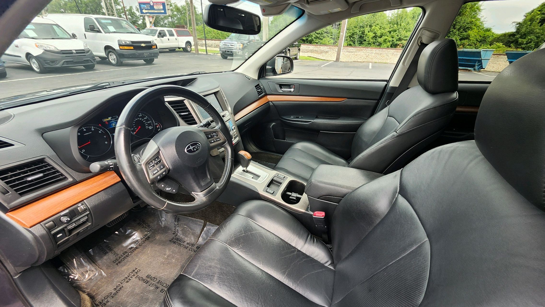 2013 Subaru Outback 3.6R Limited photo 11