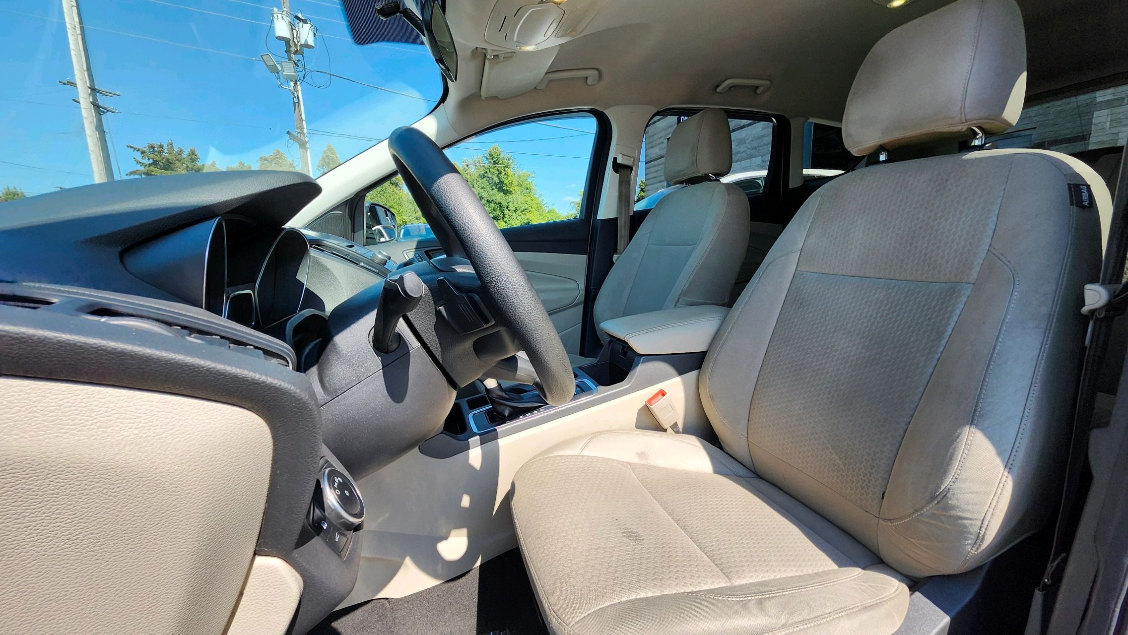 2017 Ford Escape SE photo 6