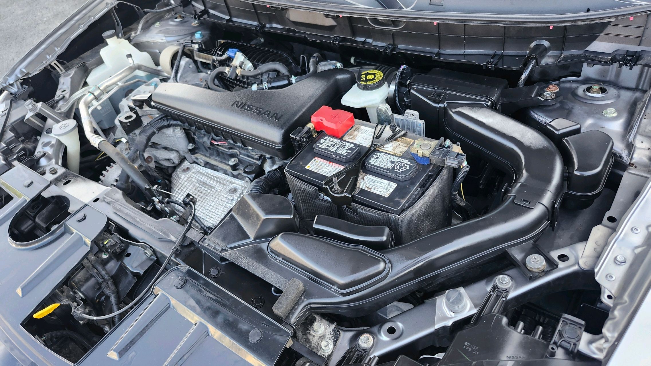 2019 Nissan Rogue SV photo 32