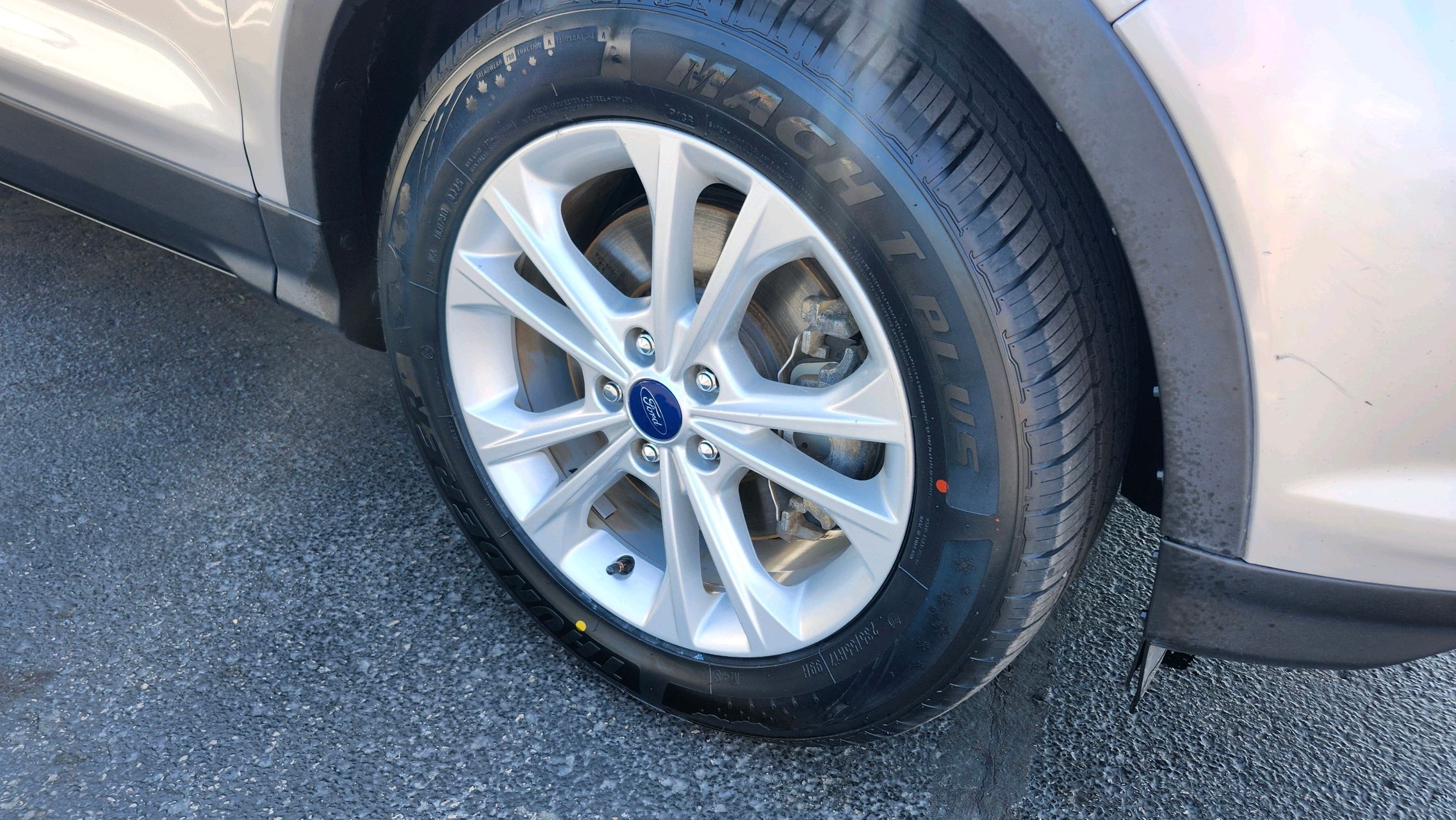 2017 Ford Escape SE photo 29
