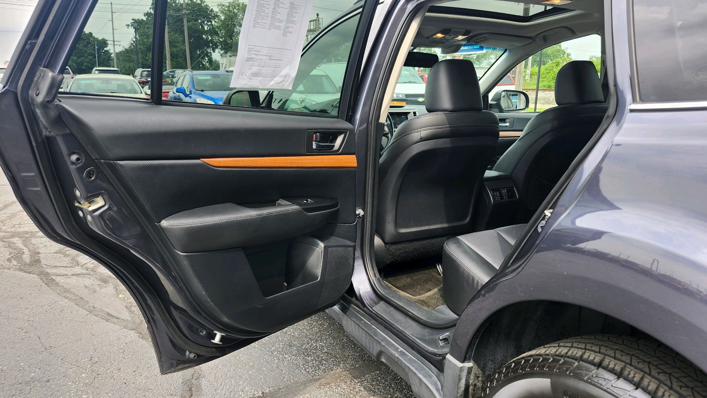 2013 Subaru Outback 3.6R Limited photo 24