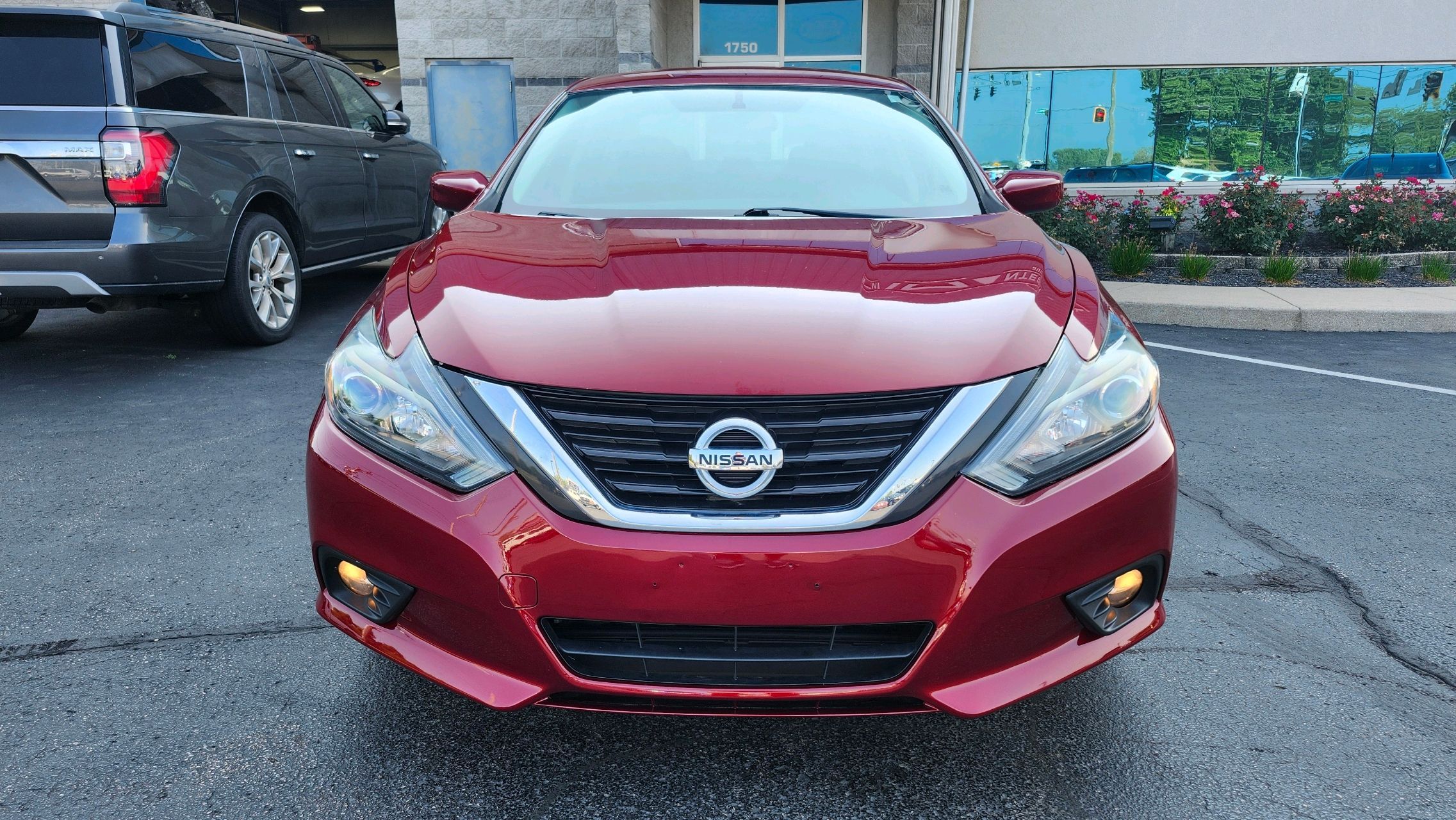 2018 Nissan Altima 2.5 SR photo 8