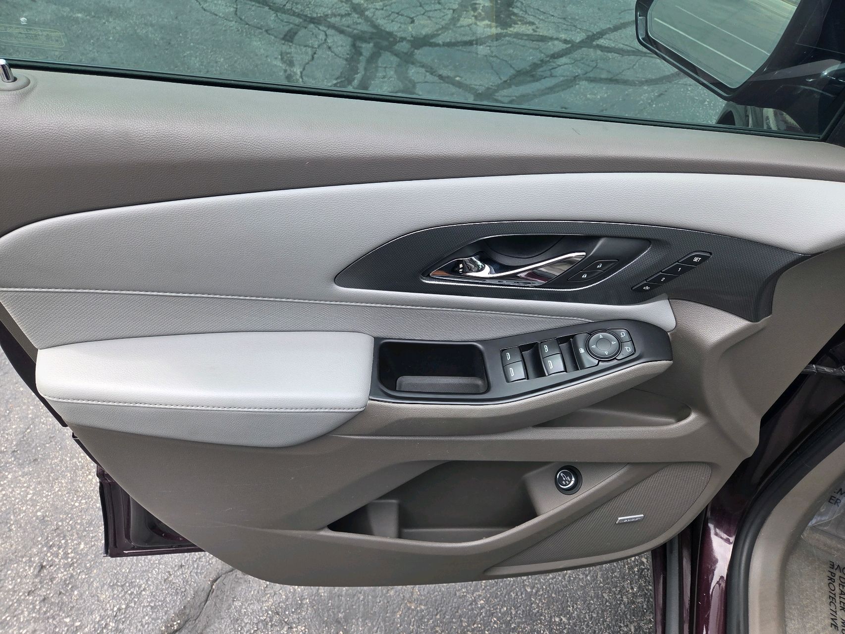 2013 Chevrolet Cruze LS photo 40