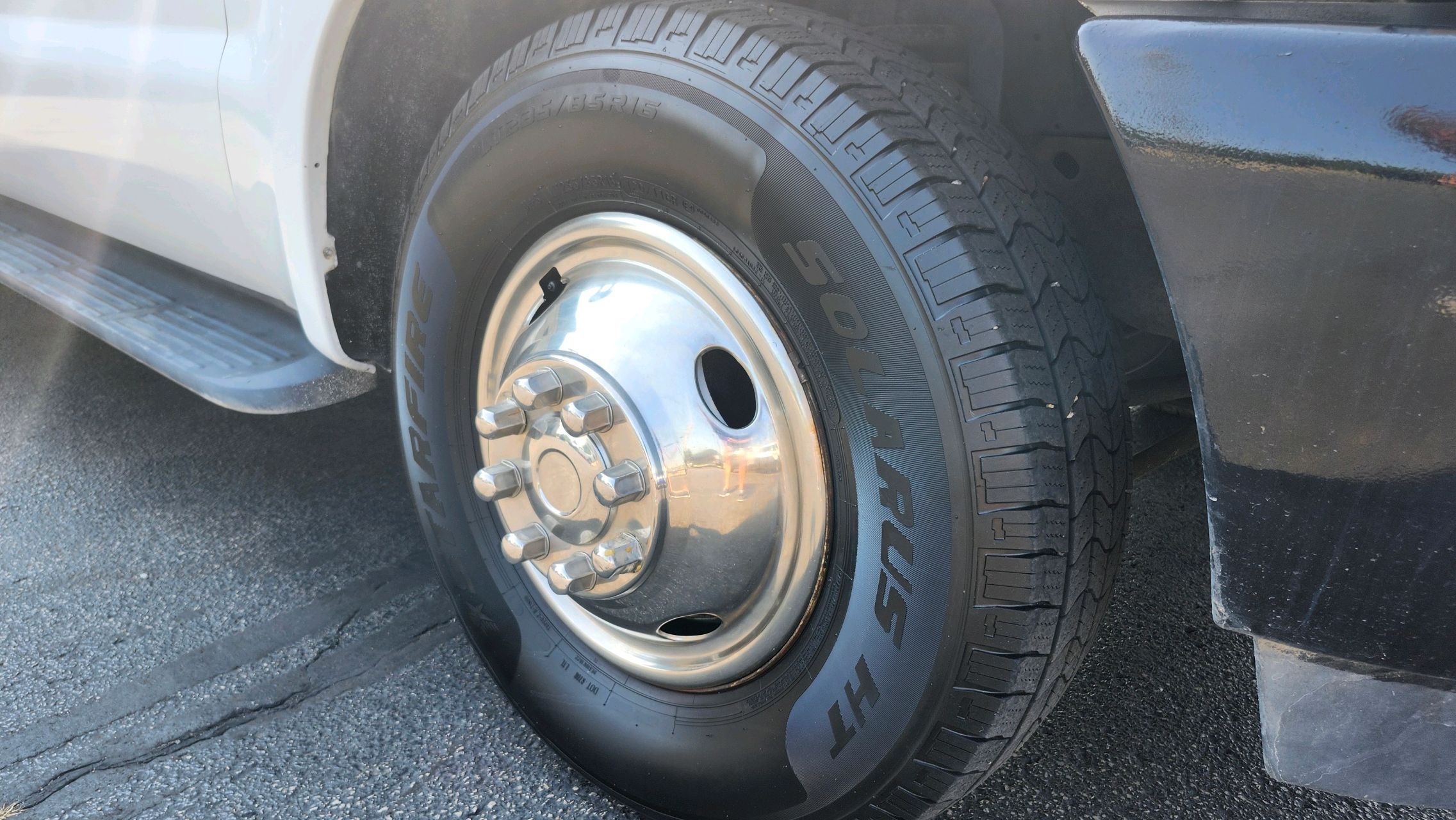 2002 Ford F-350 photo 33