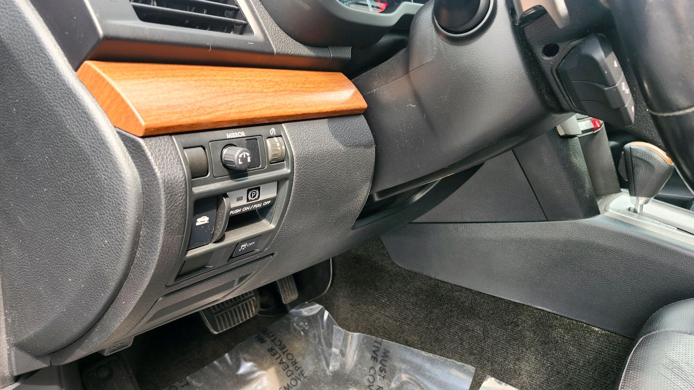2013 Subaru Outback 3.6R Limited photo 13