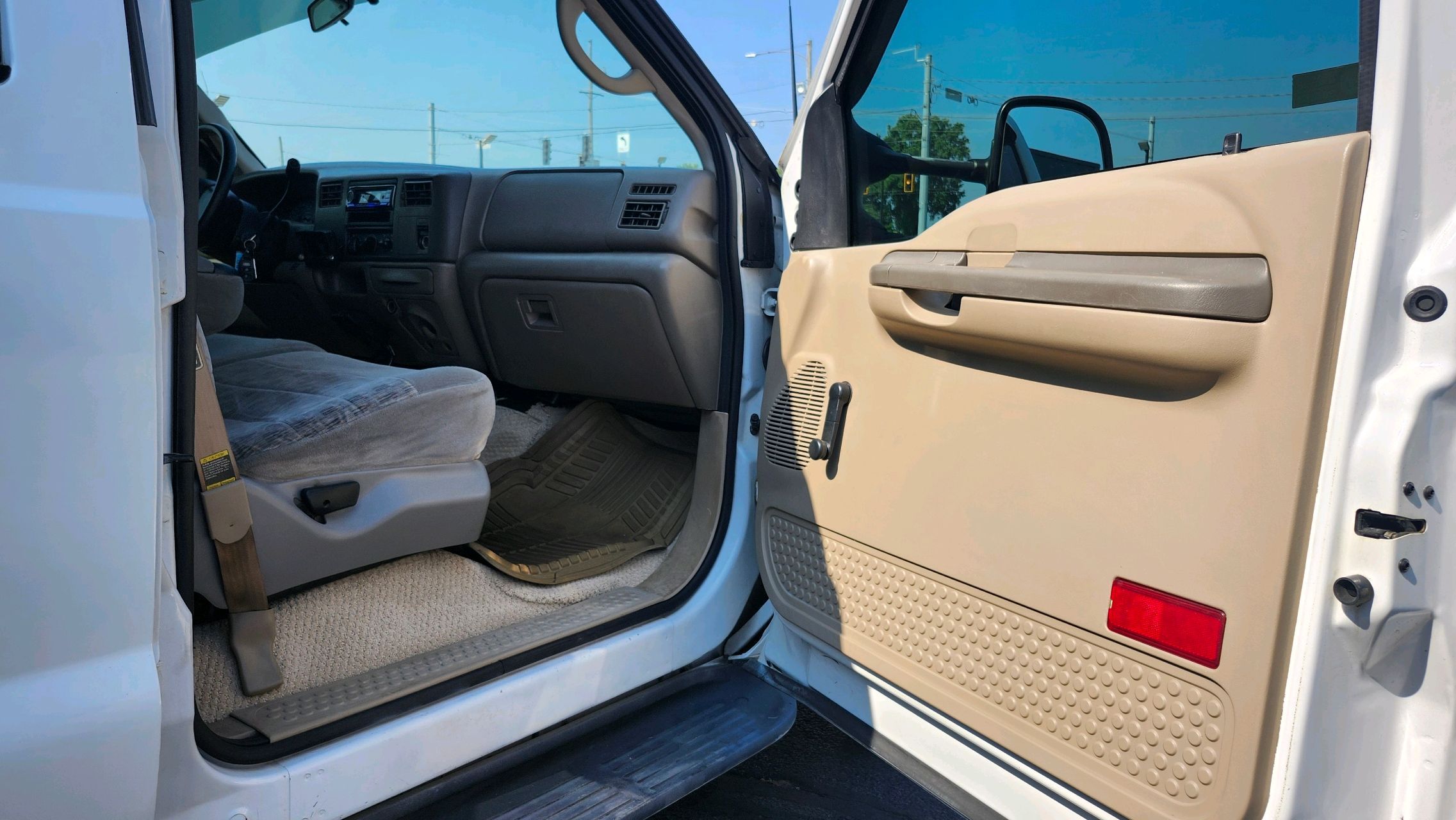 2002 Ford F-350 photo 21