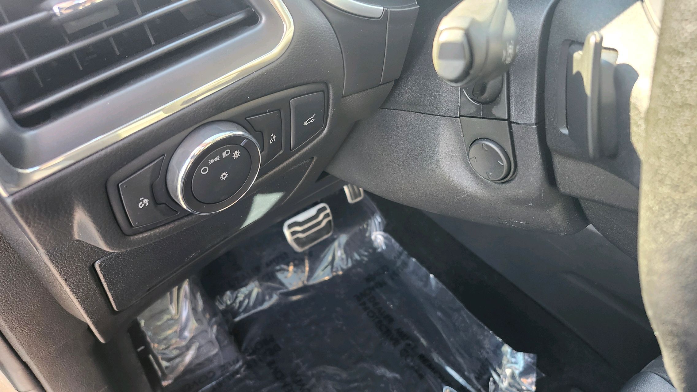 2019 Ford Edge SEL photo 25