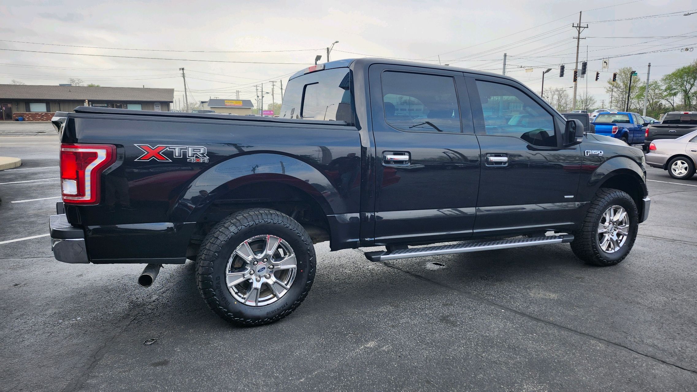 2015 Ford F-150 XLT photo 25