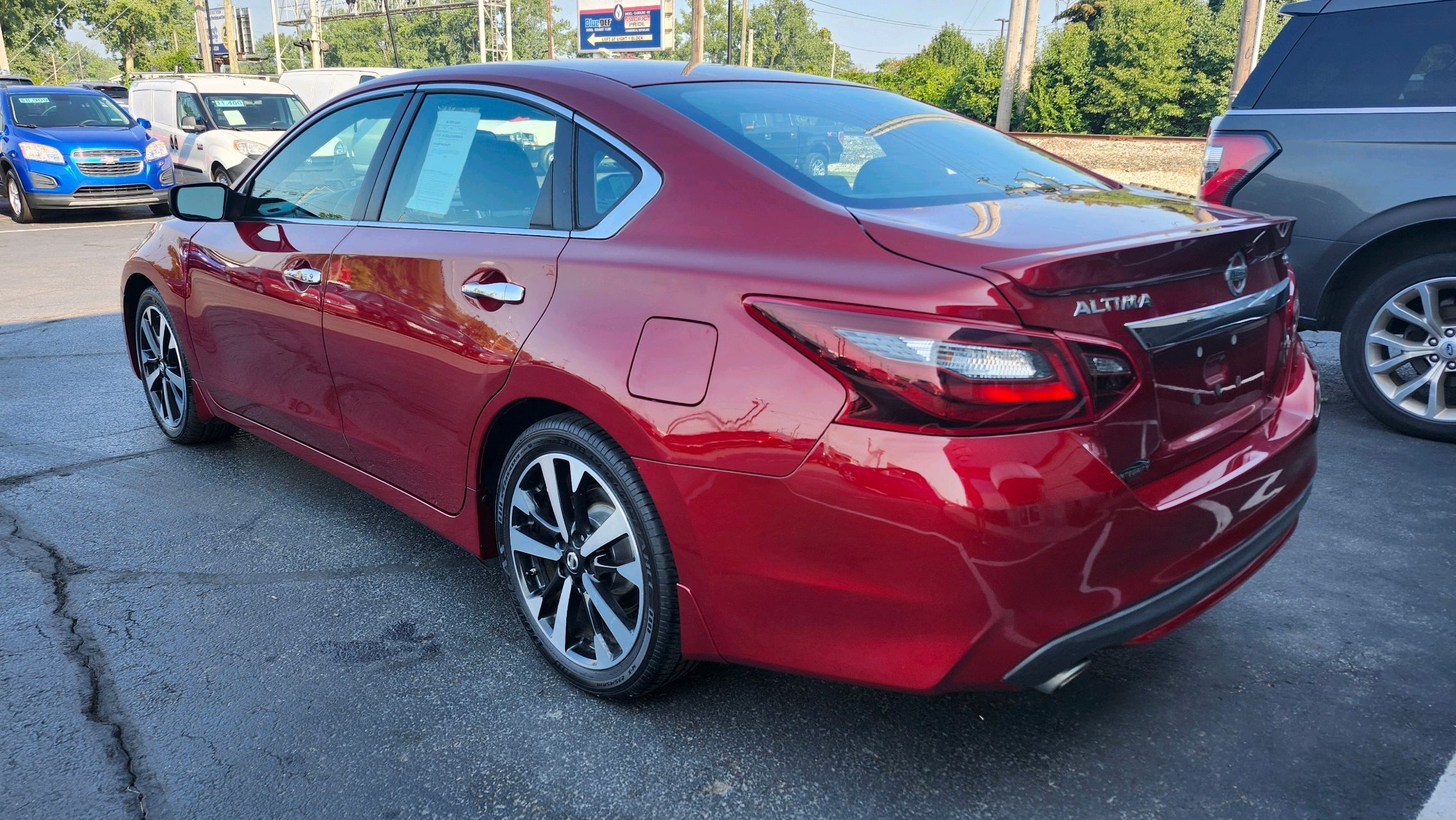 2018 Nissan Altima 2.5 SR photo 5