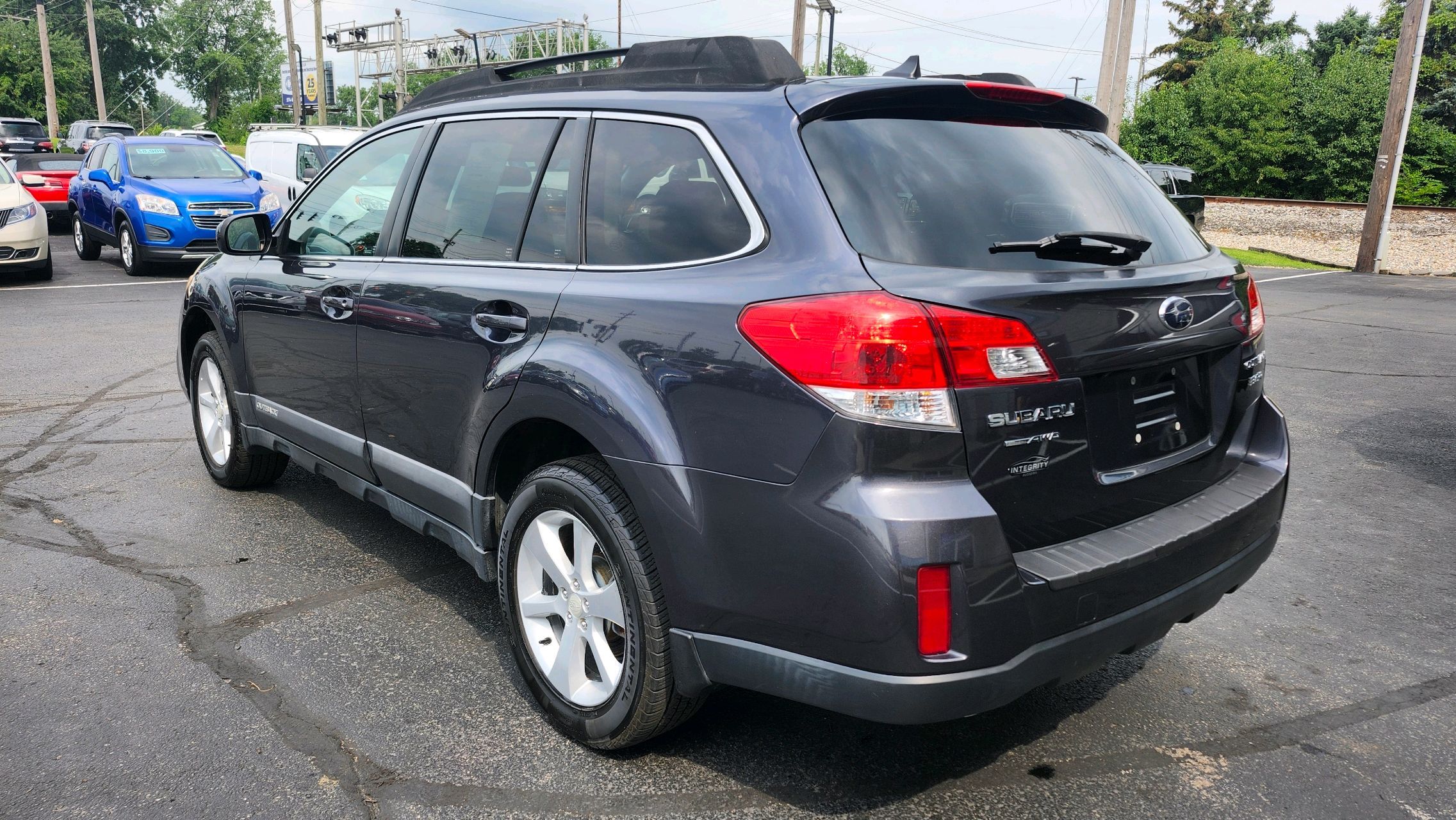 2013 Subaru Outback 3.6R Limited photo 5