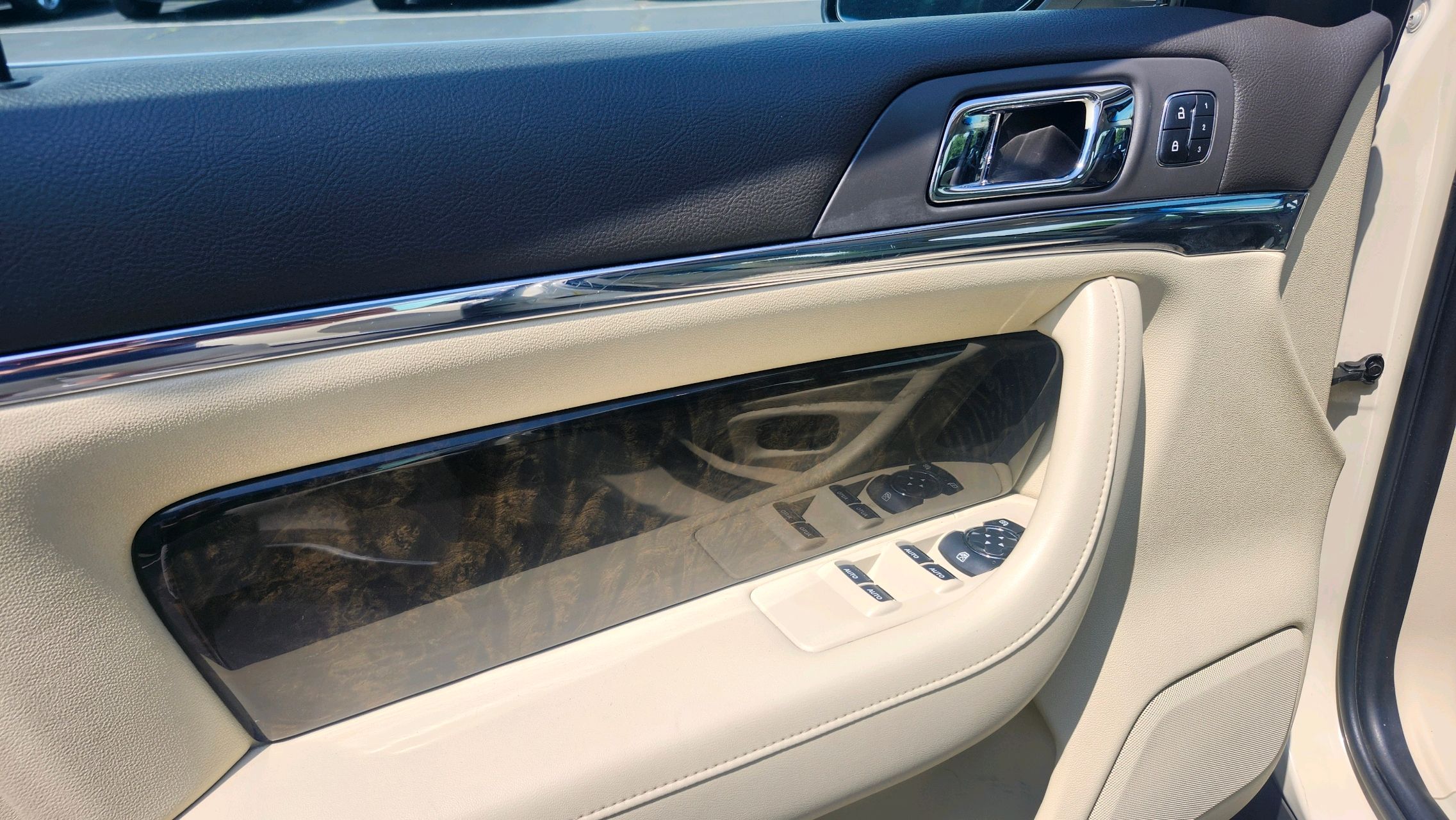 Lincoln MKS