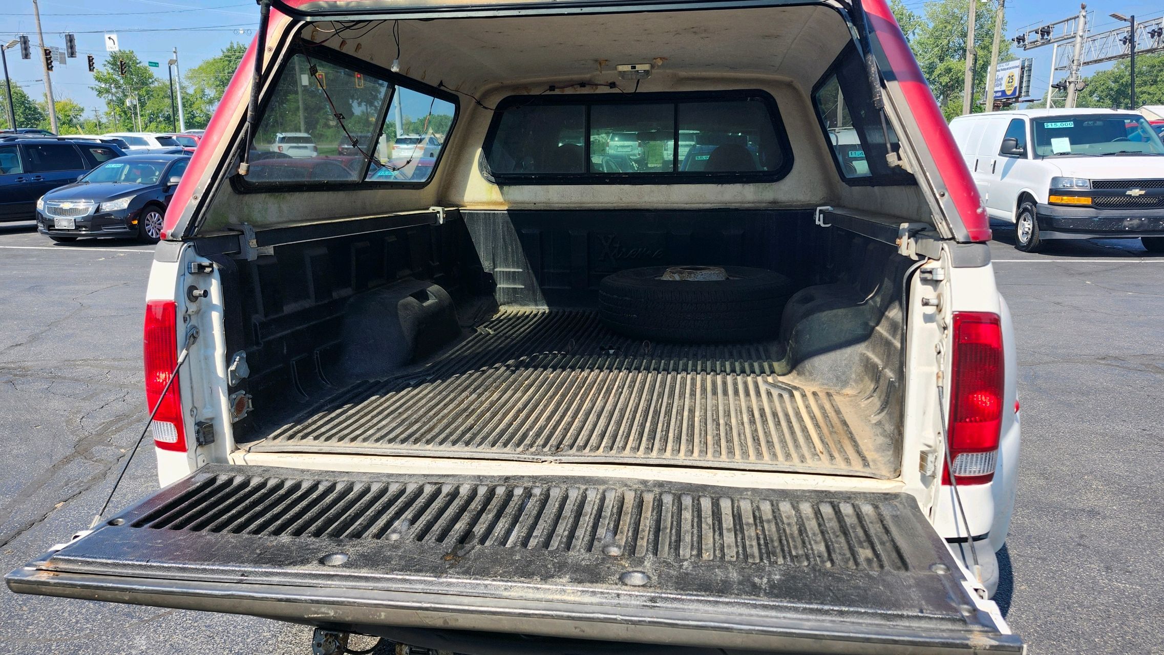 2002 Ford F-350 photo 26
