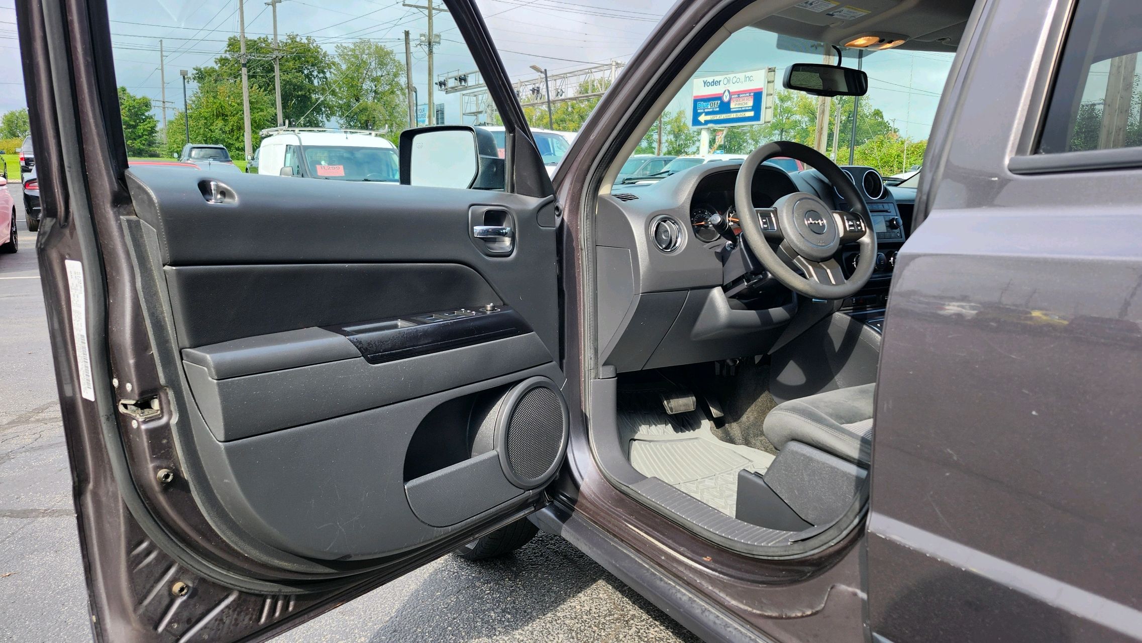2015 Chrysler 200 S photo 20