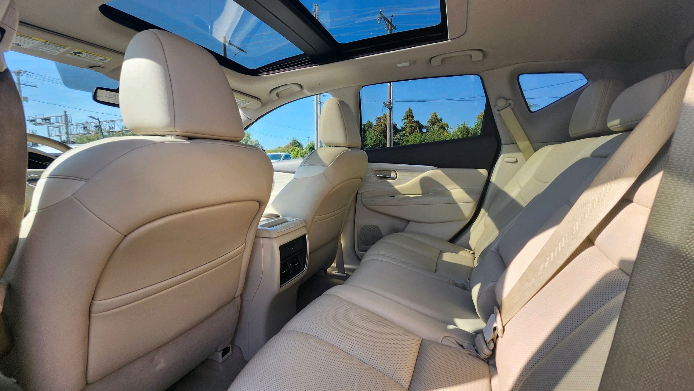 2015 Nissan Murano SL photo 24
