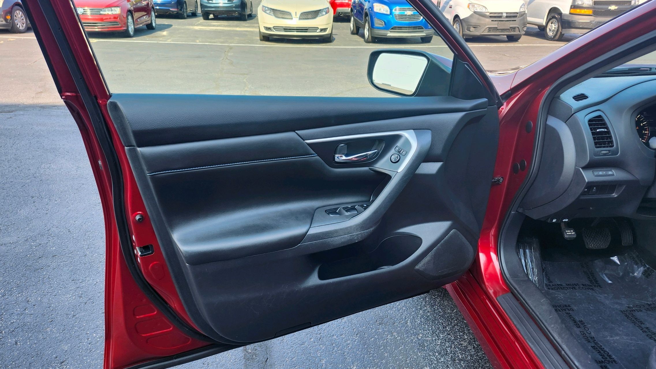 2018 Nissan Altima 2.5 SR photo 11