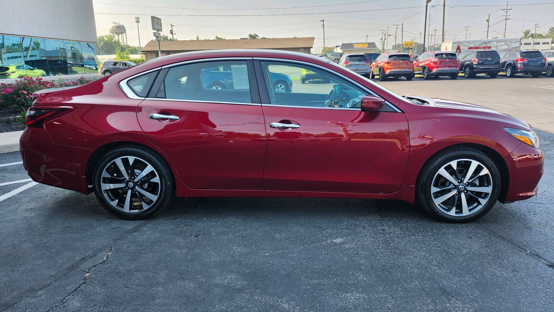 2018 Nissan Altima 2.5 SR photo 3