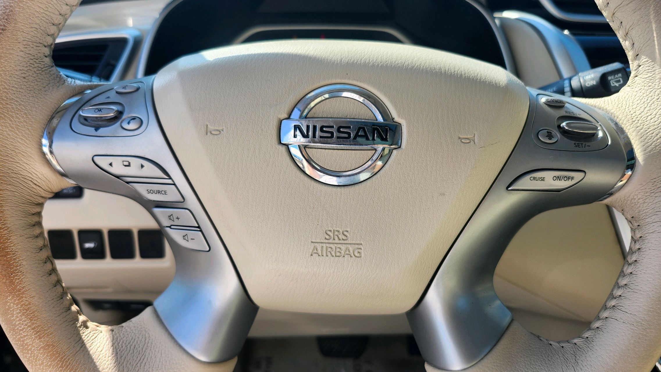 2015 Nissan Murano SL photo 14