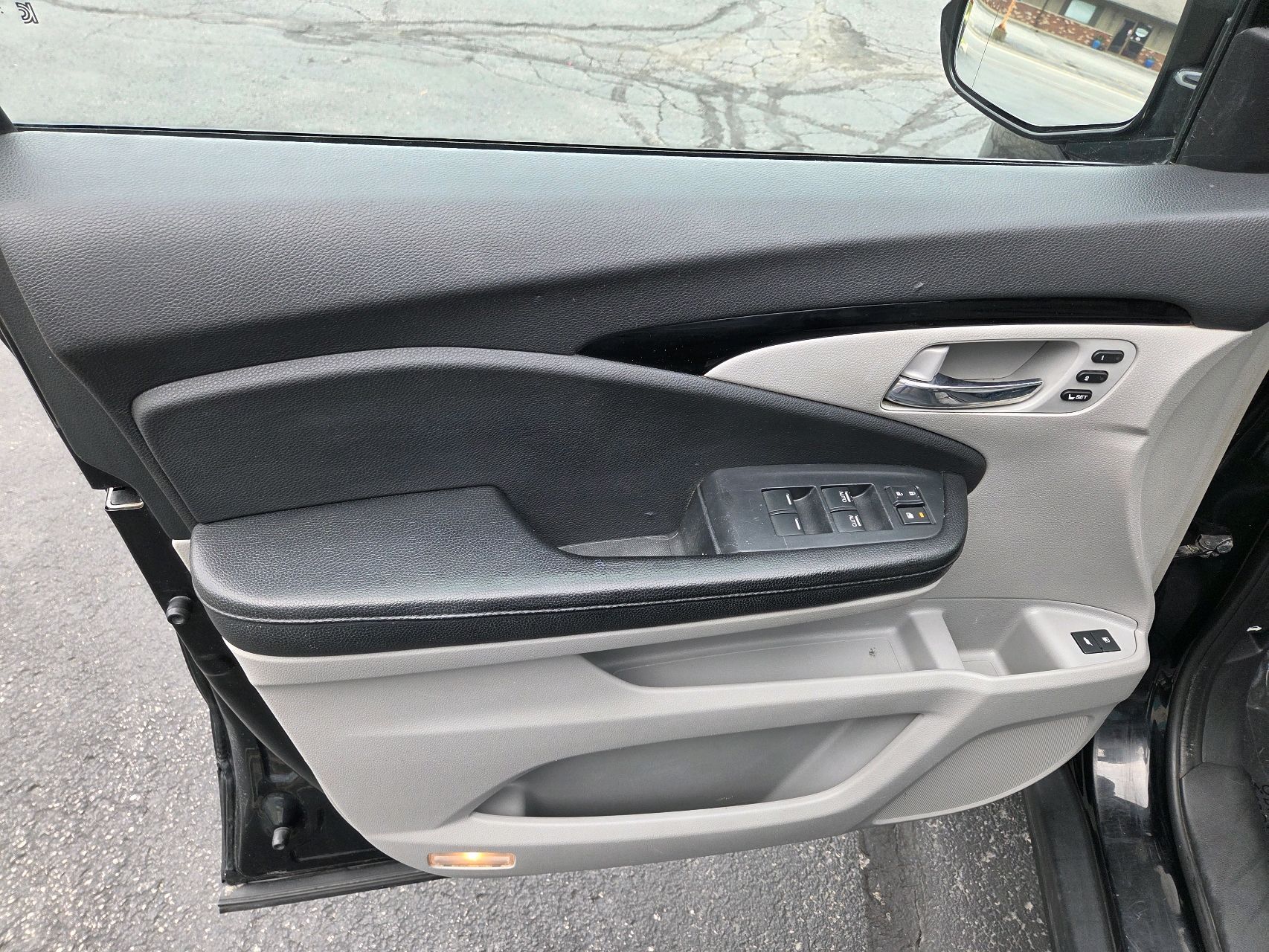 2013 Honda Accord EX-L photo 12