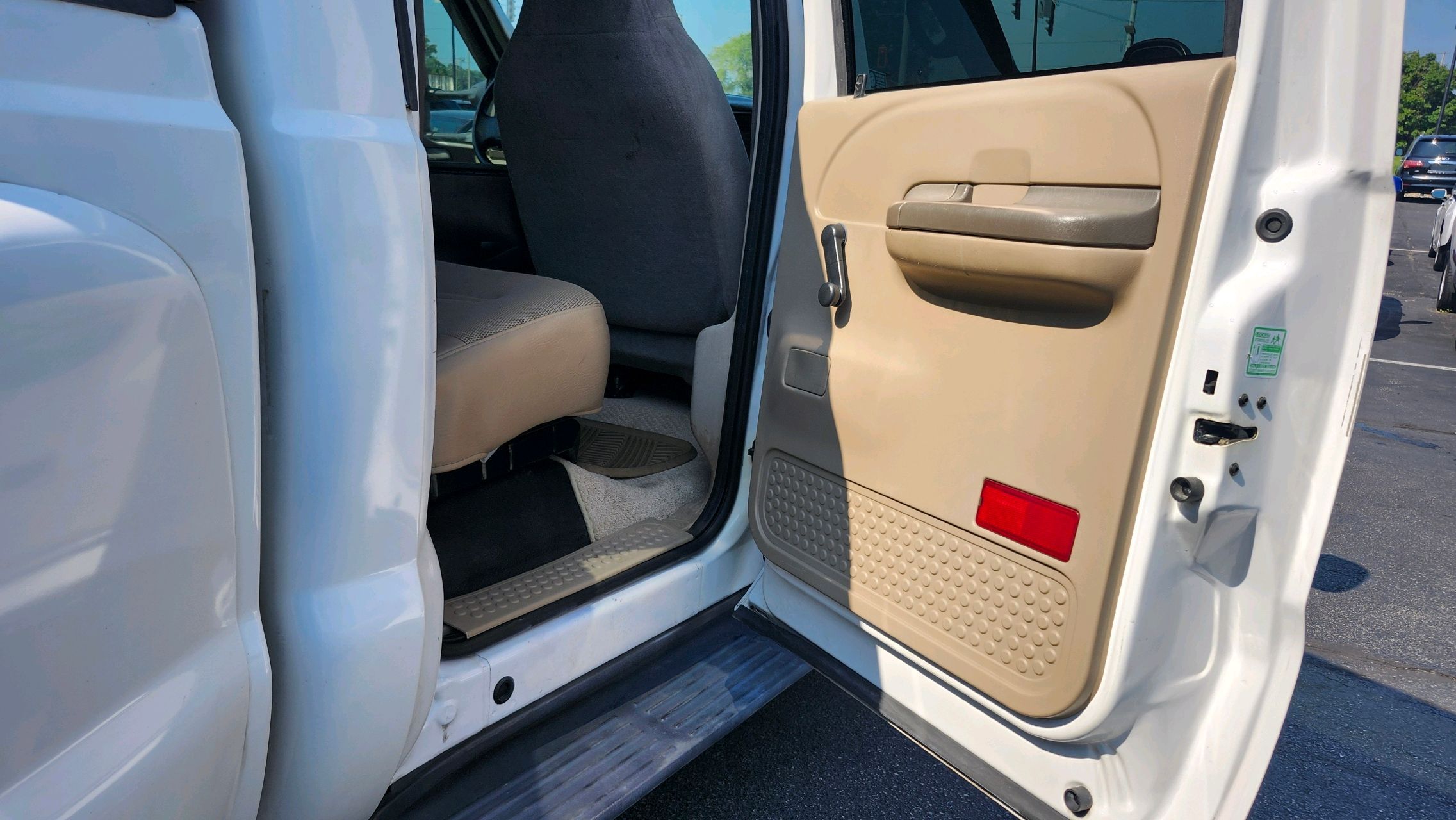 2002 Ford F-350 photo 25