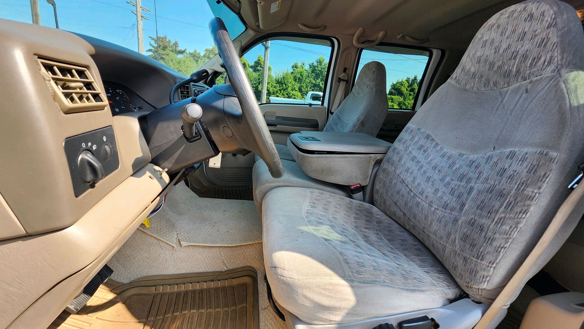 2002 Ford F-350 photo 10
