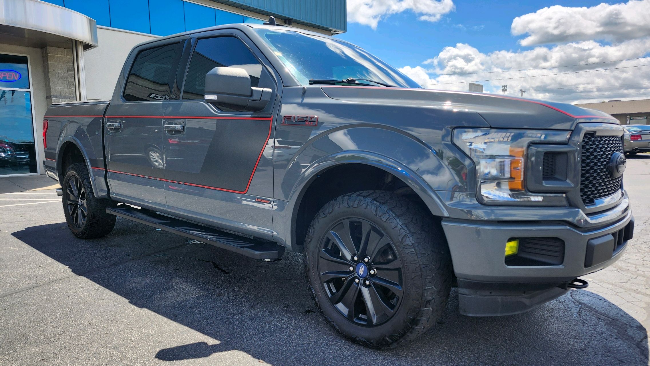 2015 Ford F-150 XLT photo 44