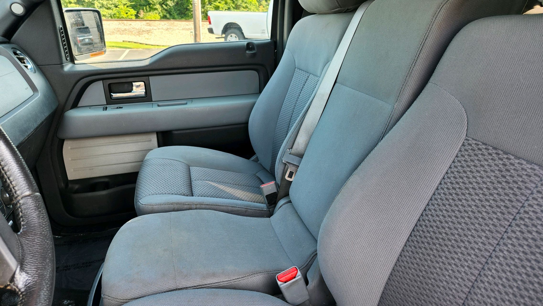 2013 Ford F-150 photo 20