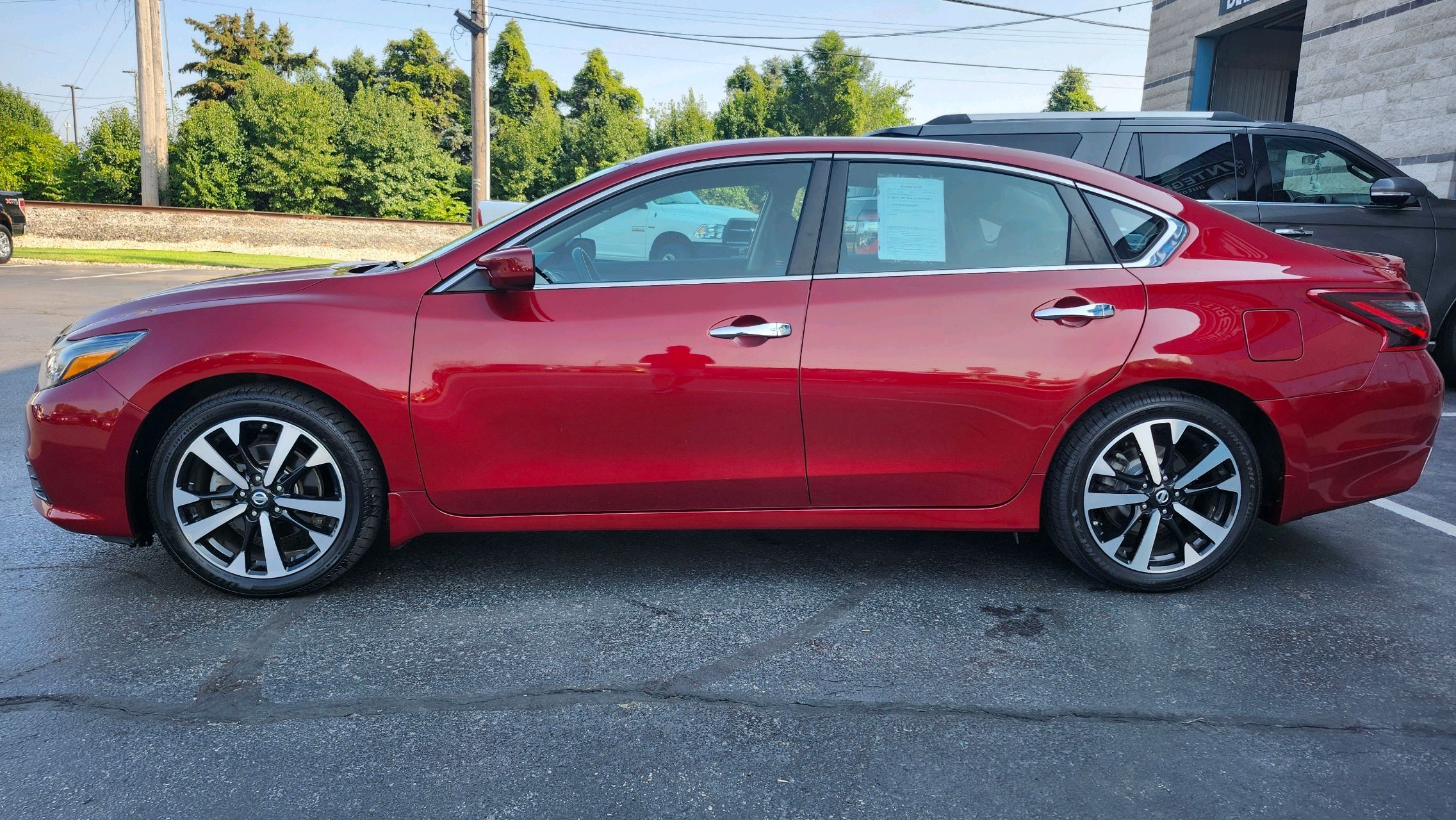 2018 Nissan Altima 2.5 SR photo 6