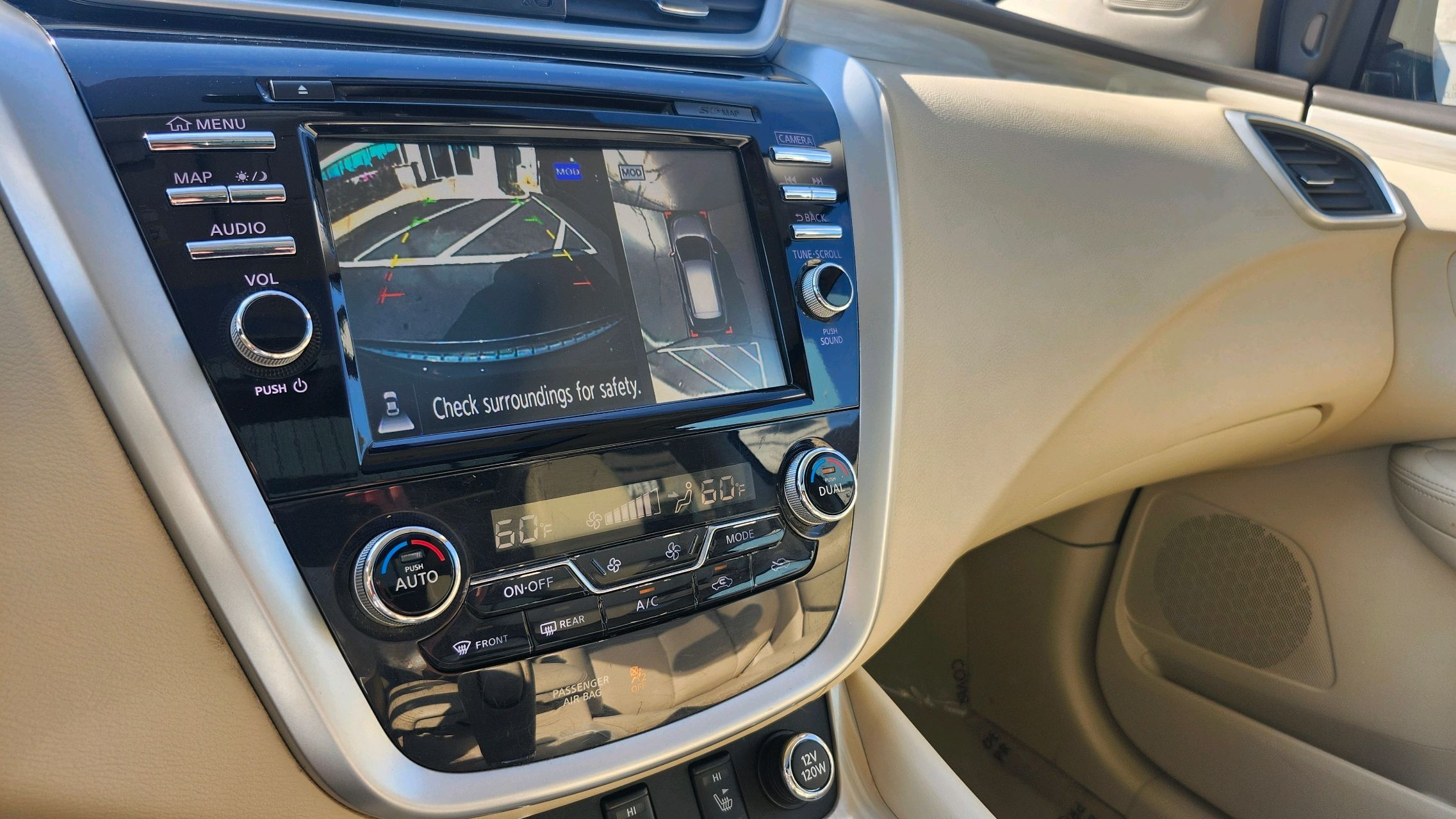 2015 Nissan Murano SL photo 17