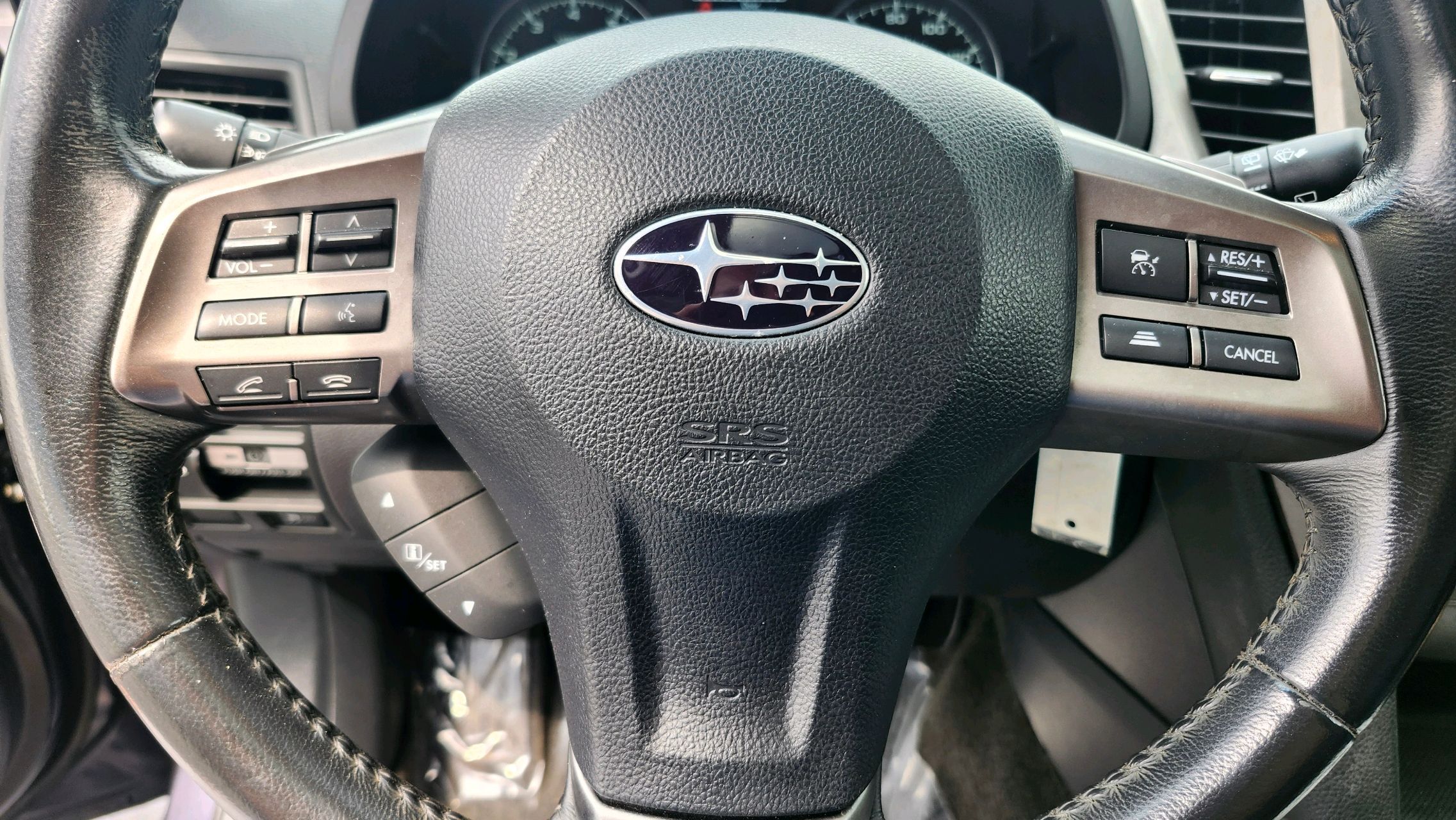 2013 Subaru Outback 3.6R Limited photo 14