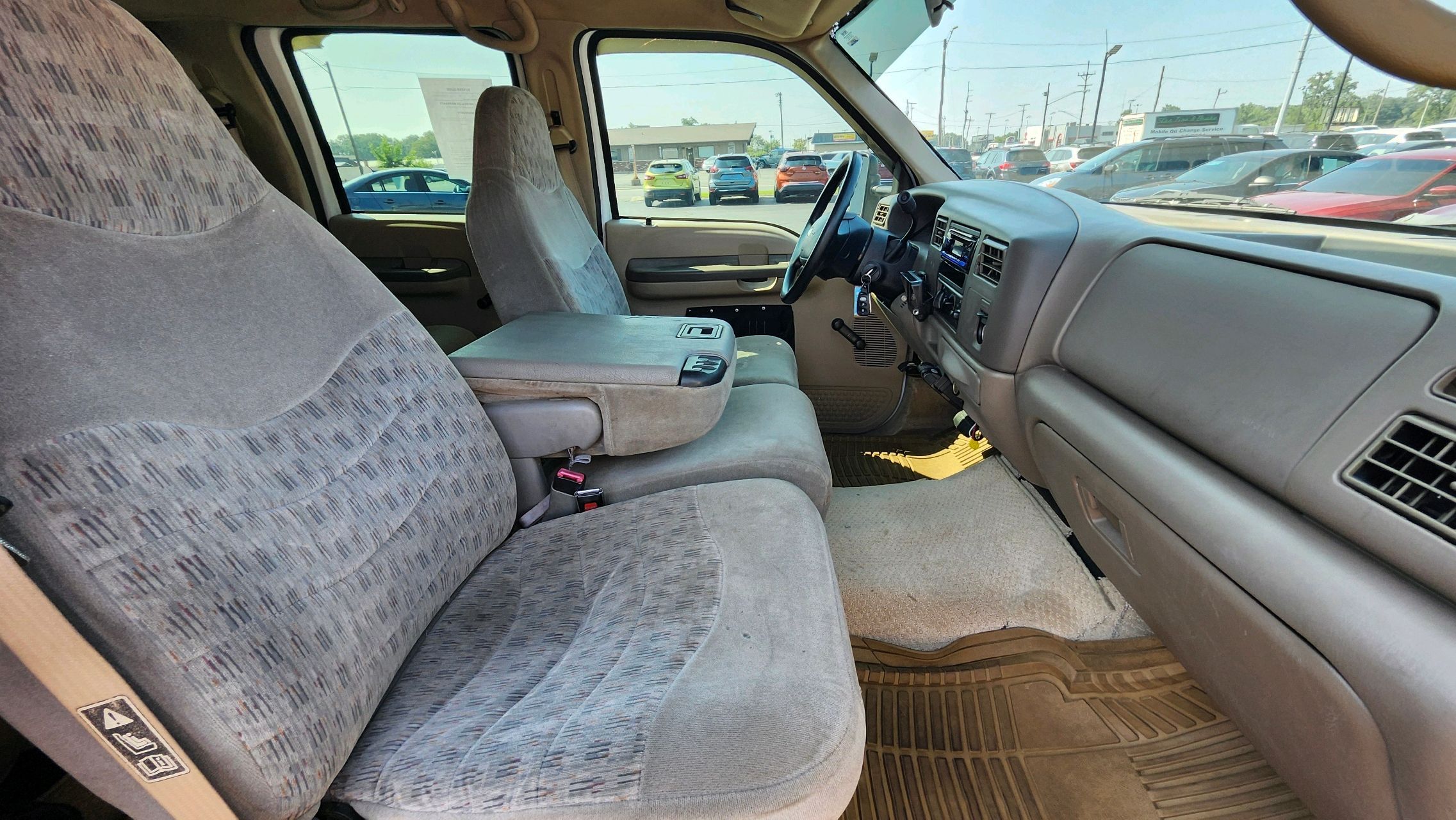2002 Ford F-350 photo 20